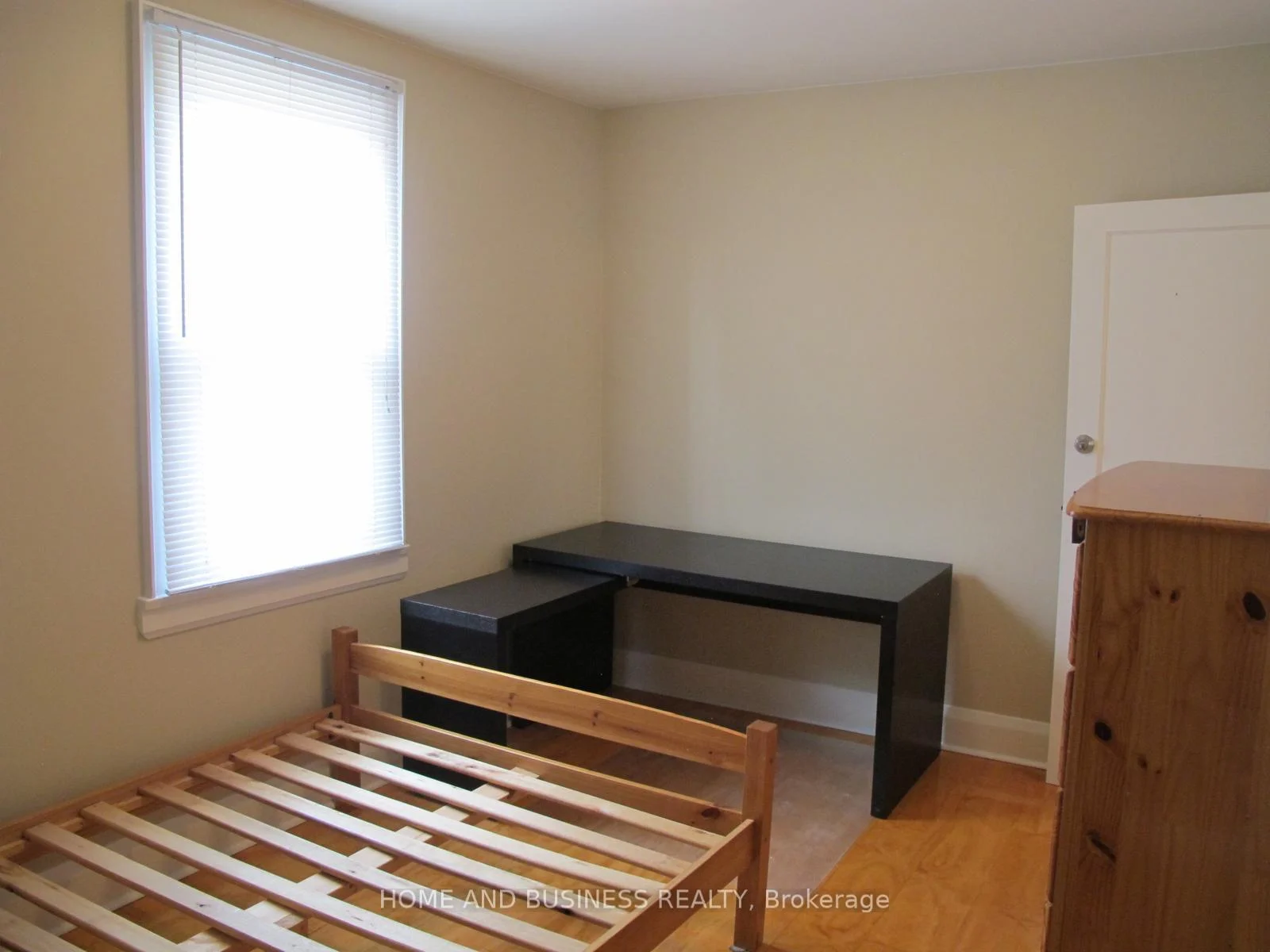 Photo 13 of Unit 2, 2 patricia Street, Thorold, Thorold Downtown — HOMEH