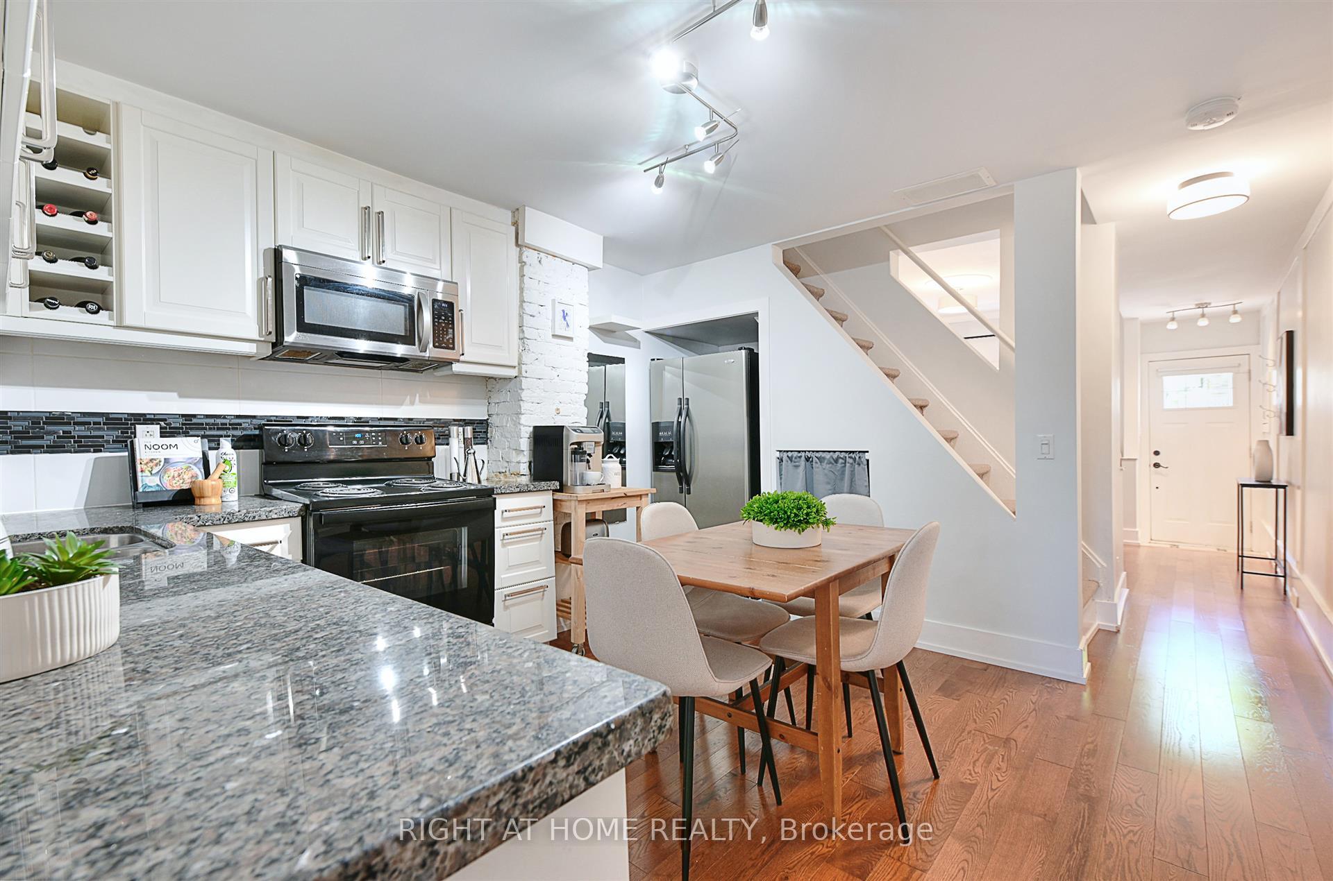 Photo 8 of 183 Earlscourt Avenue, Toronto, Corso Italia-Davenport — HOMEH