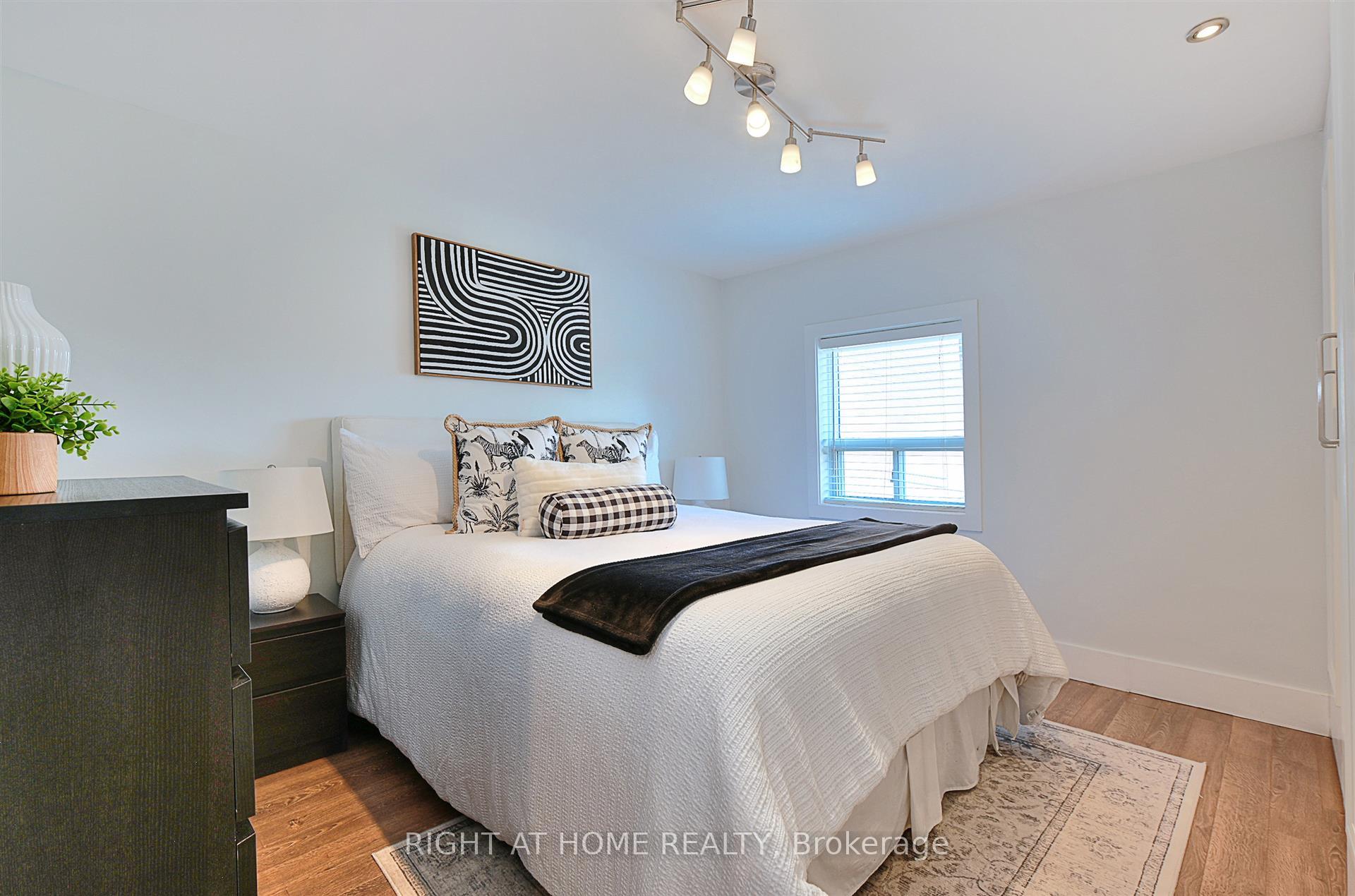 Photo 13 of 183 Earlscourt Avenue, Toronto, Corso Italia-Davenport — HOMEH