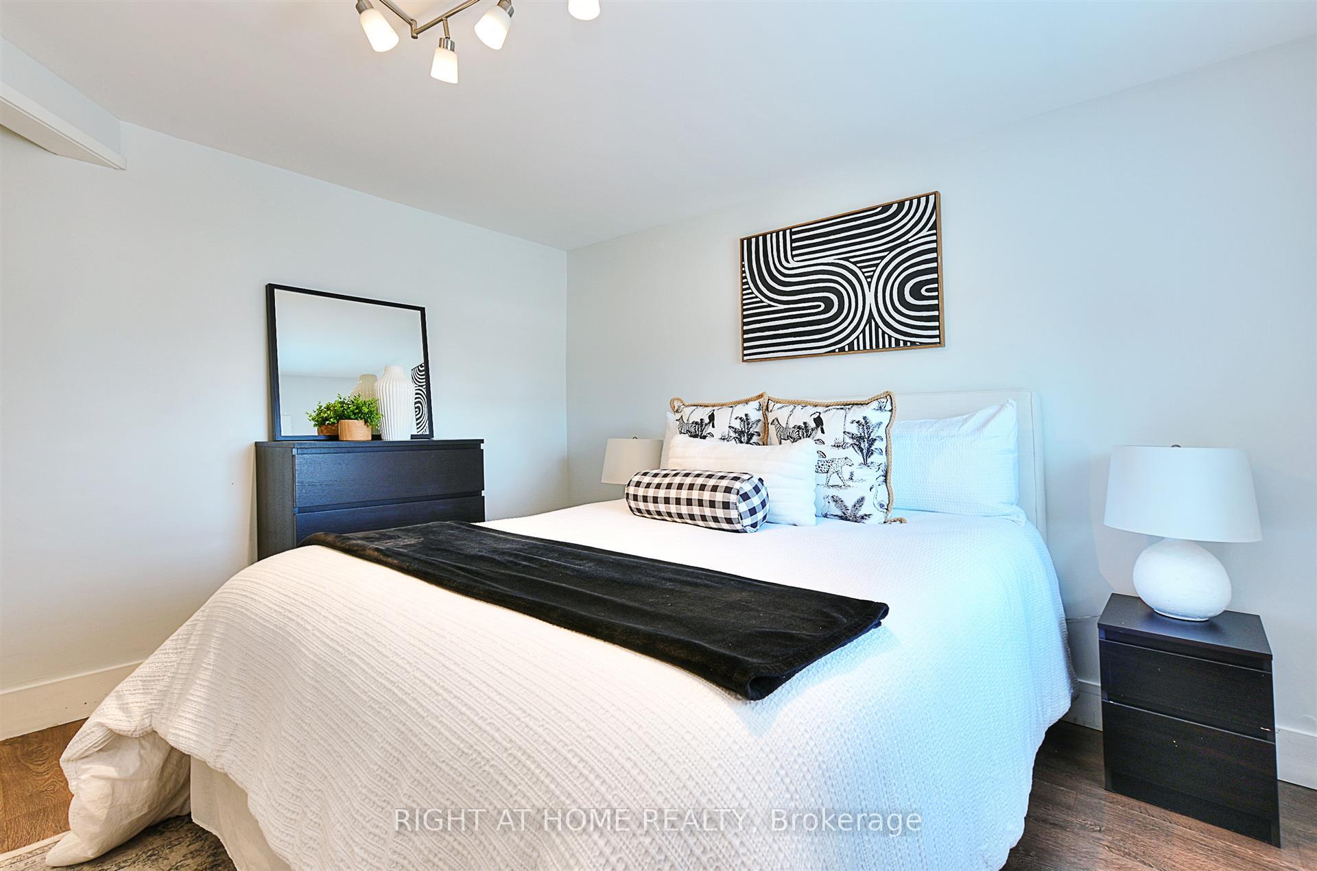 Photo 14 of 183 Earlscourt Avenue, Toronto, Corso Italia-Davenport — HOMEH