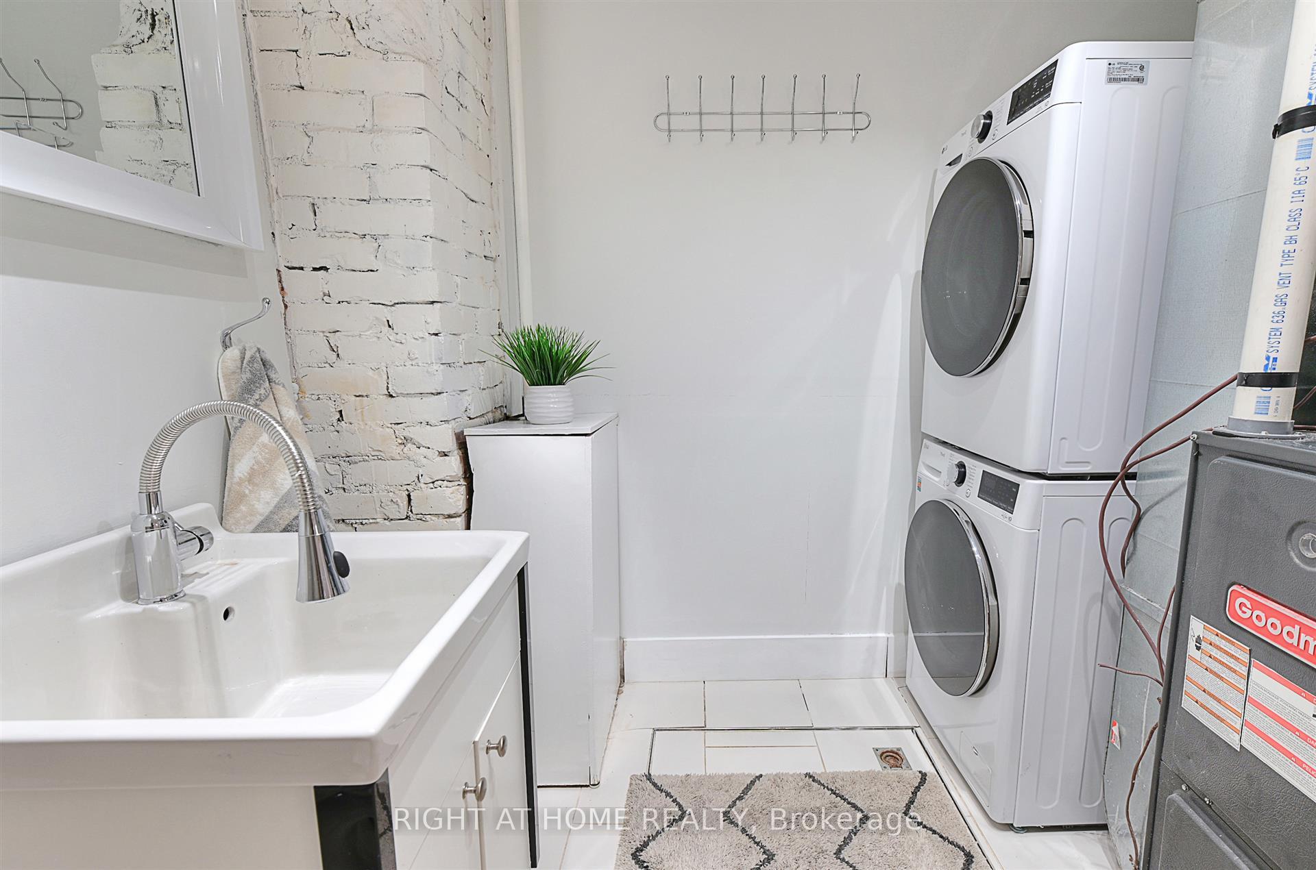 Photo 21 of 183 Earlscourt Avenue, Toronto, Corso Italia-Davenport — HOMEH