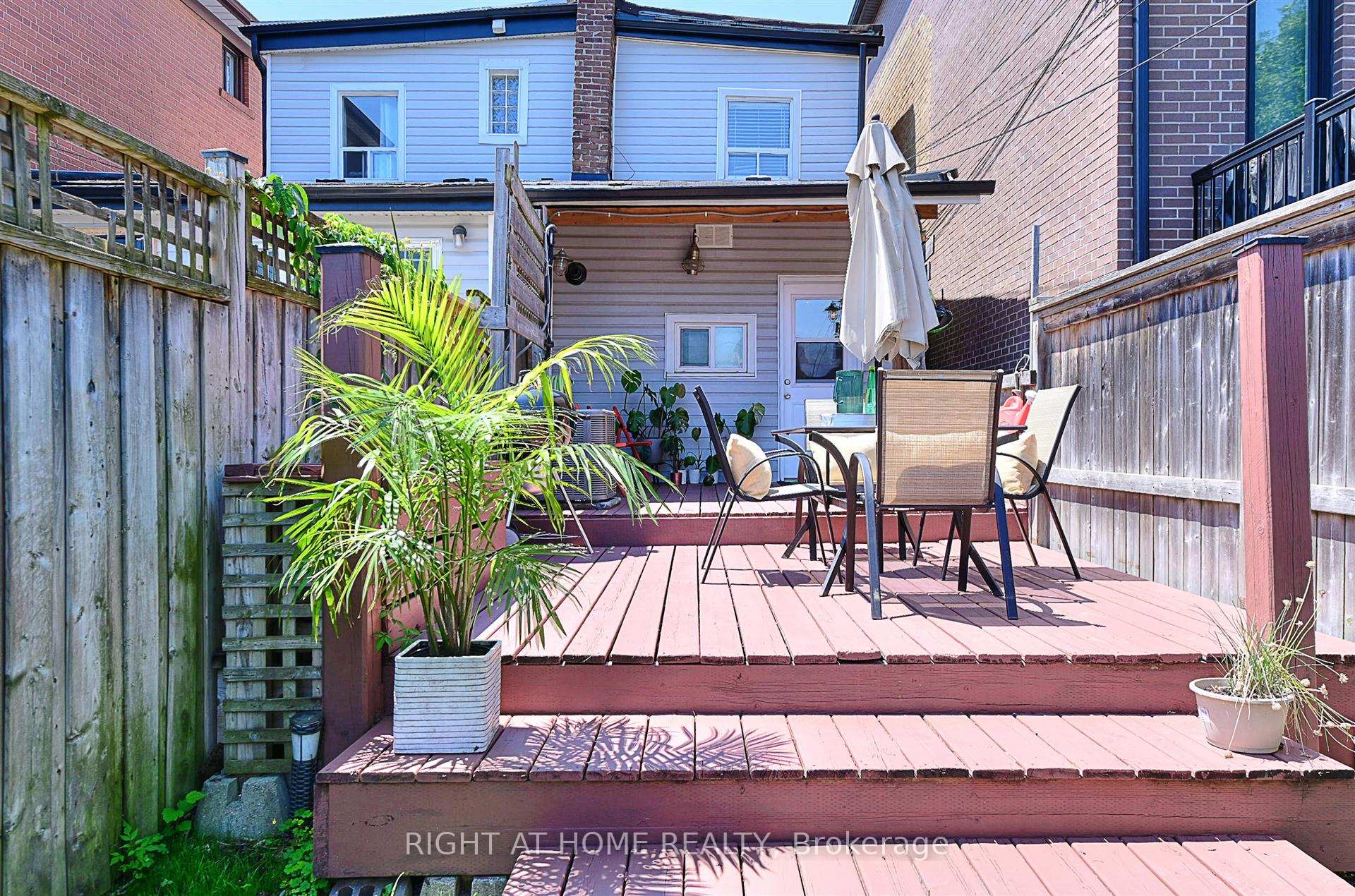 Photo 23 of 183 Earlscourt Avenue, Toronto, Corso Italia-Davenport — HOMEH
