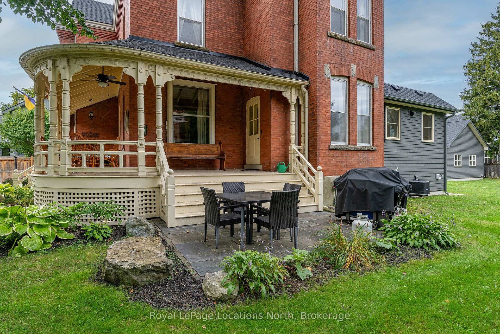 Photo 3 of 291 Third Street, Collingwood — HOMEH
