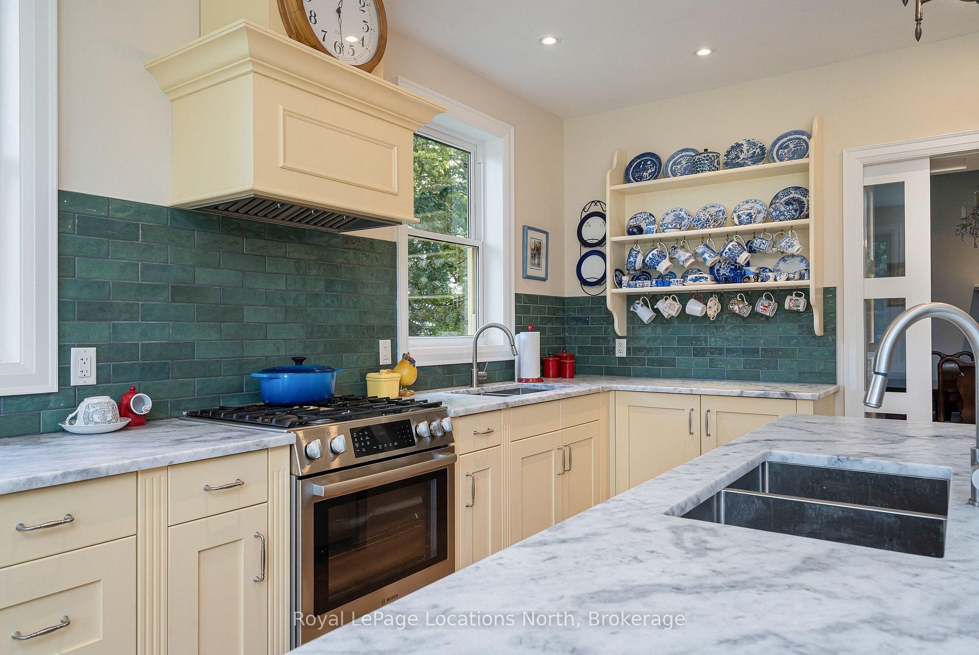 Photo 19 of 291 Third Street, Collingwood — HOMEH