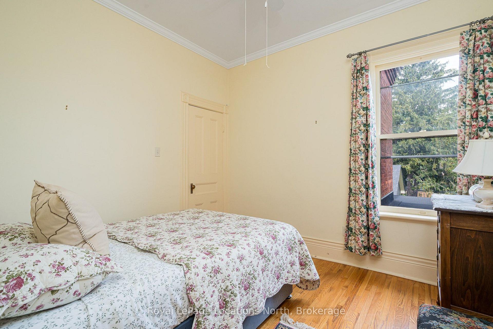 Photo 37 of 291 Third Street, Collingwood — HOMEH