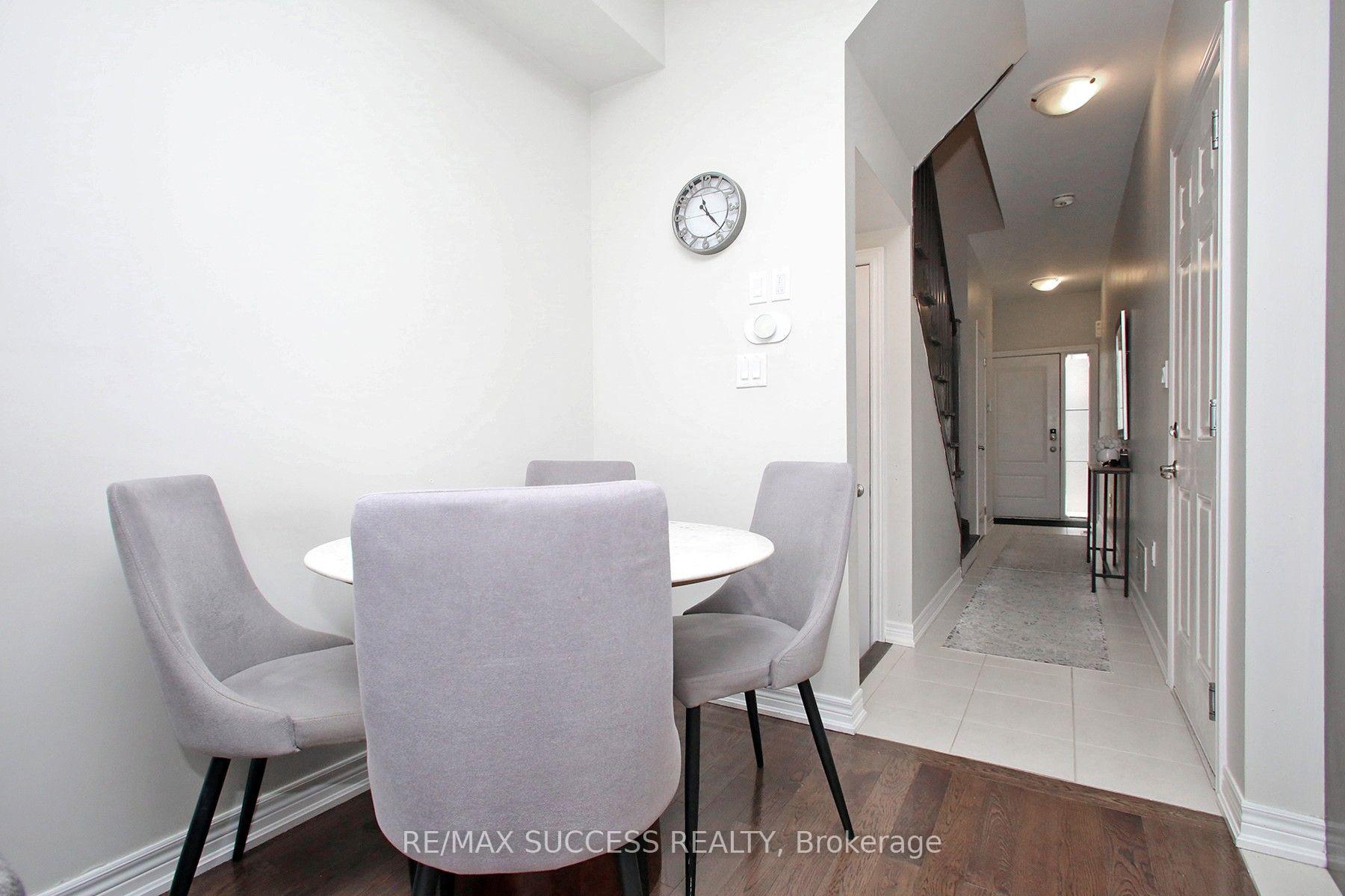 Photo 10 of Unit 71, 377 Glancaster Road, Hamilton, Villages of Glancaster — HOMEH