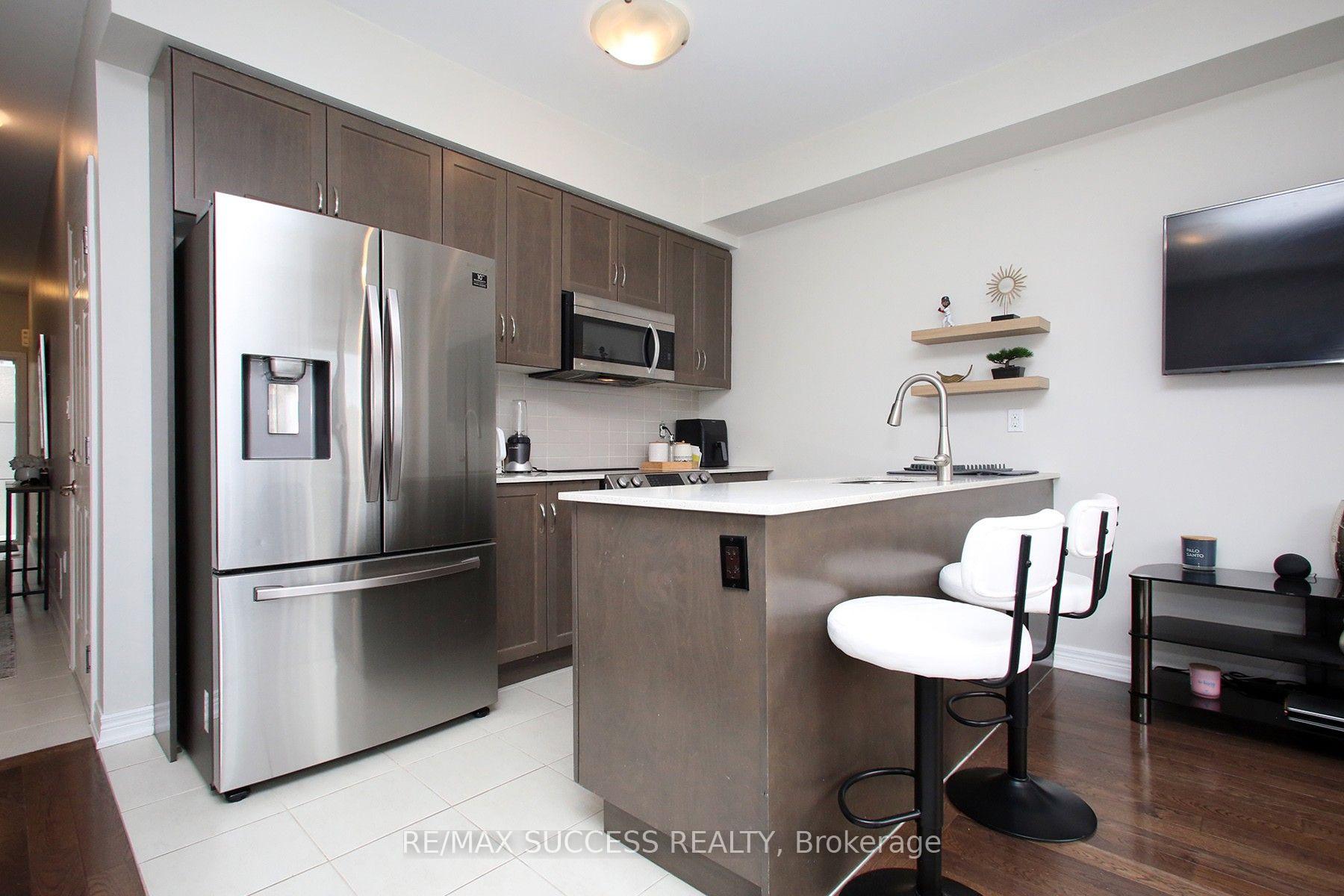 Photo 12 of Unit 71, 377 Glancaster Road, Hamilton, Villages of Glancaster — HOMEH