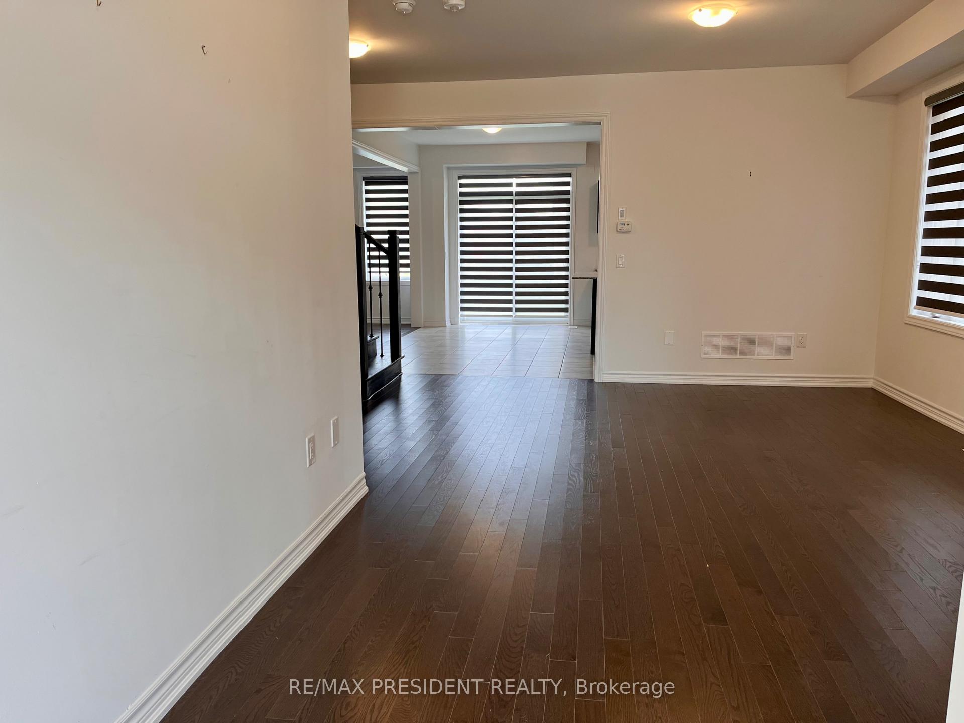 Photo 2 of 39 Aitchison Avenue, Southgate — HOMEH