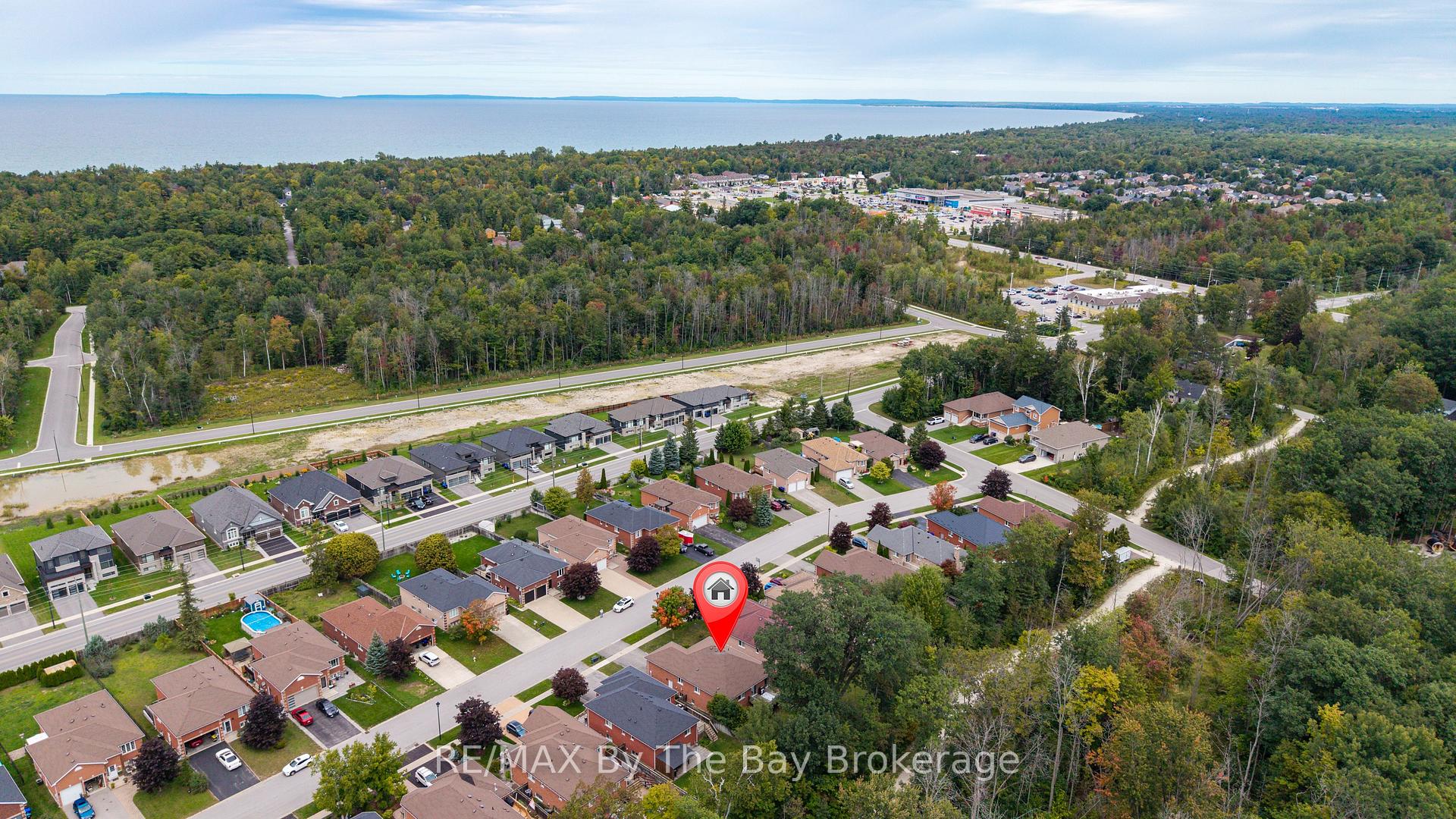 Photo 35 of 13 Tona Trail, Wasaga Beach — HOMEH