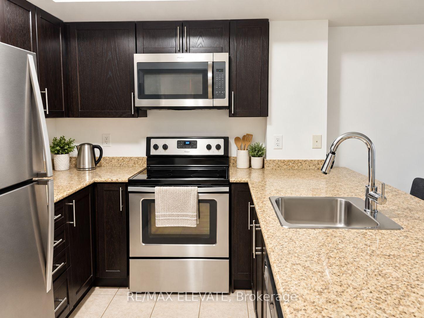 Photo 5 of Unit 1214, 11 Dunsheath Way, Markham, Cornell — HOMEH