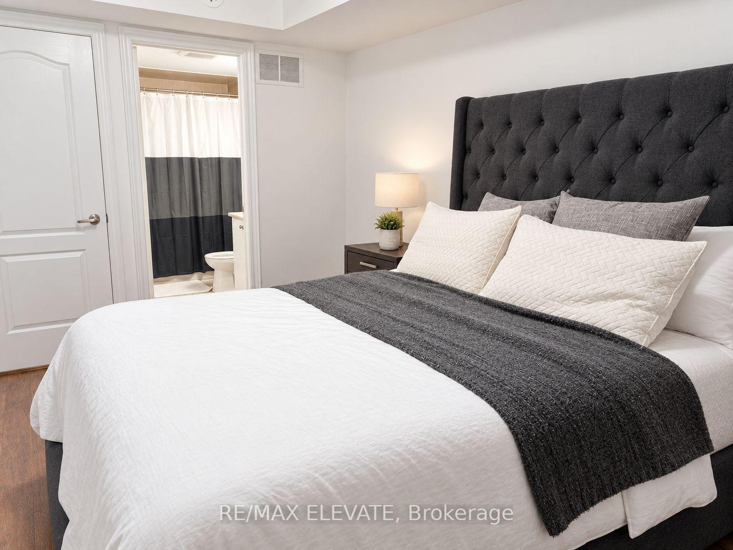 Photo 6 of Unit 1214, 11 Dunsheath Way, Markham, Cornell — HOMEH