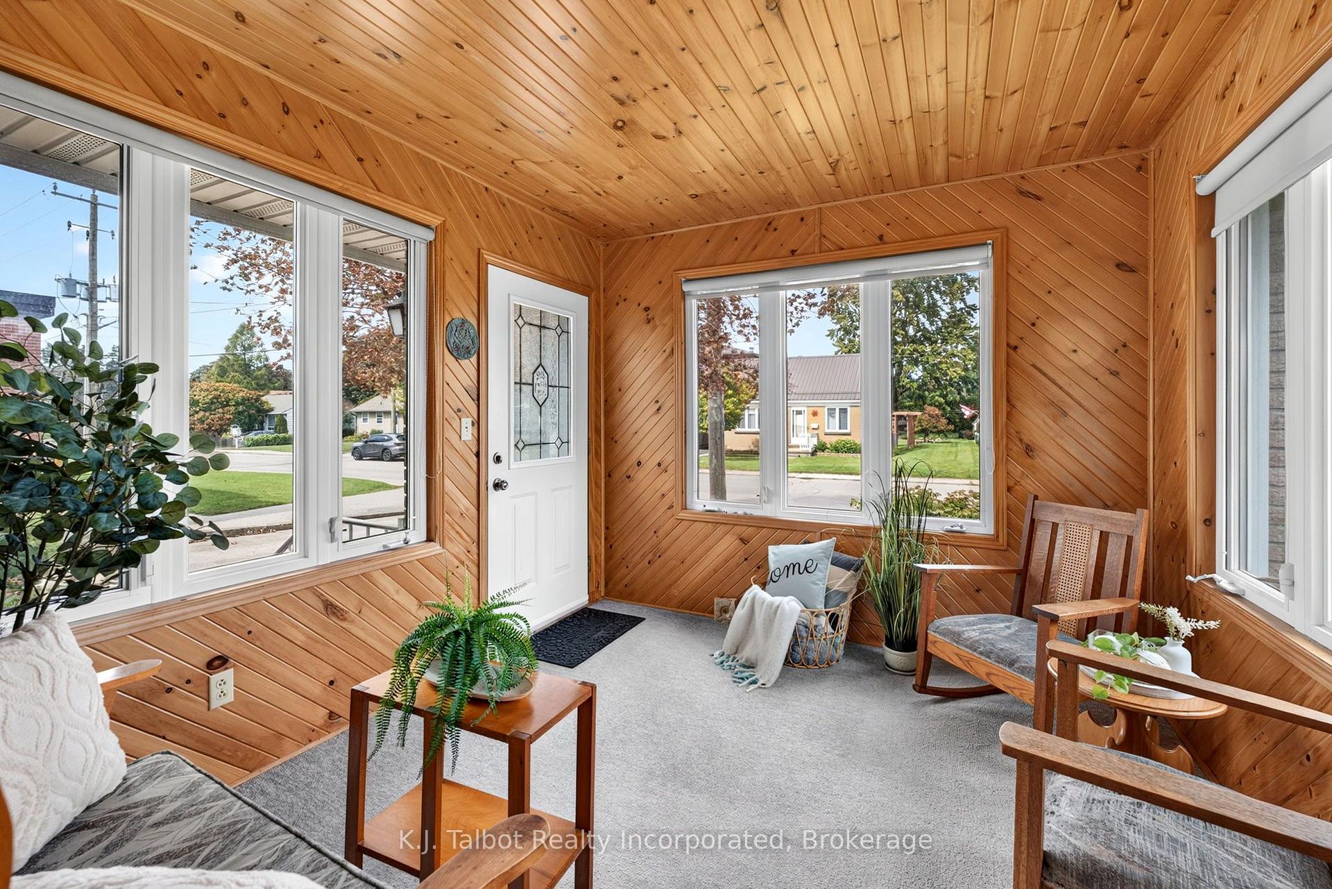 Photo 4 of 78 Blake Street E, Goderich, Goderich (Town) — HOMEH