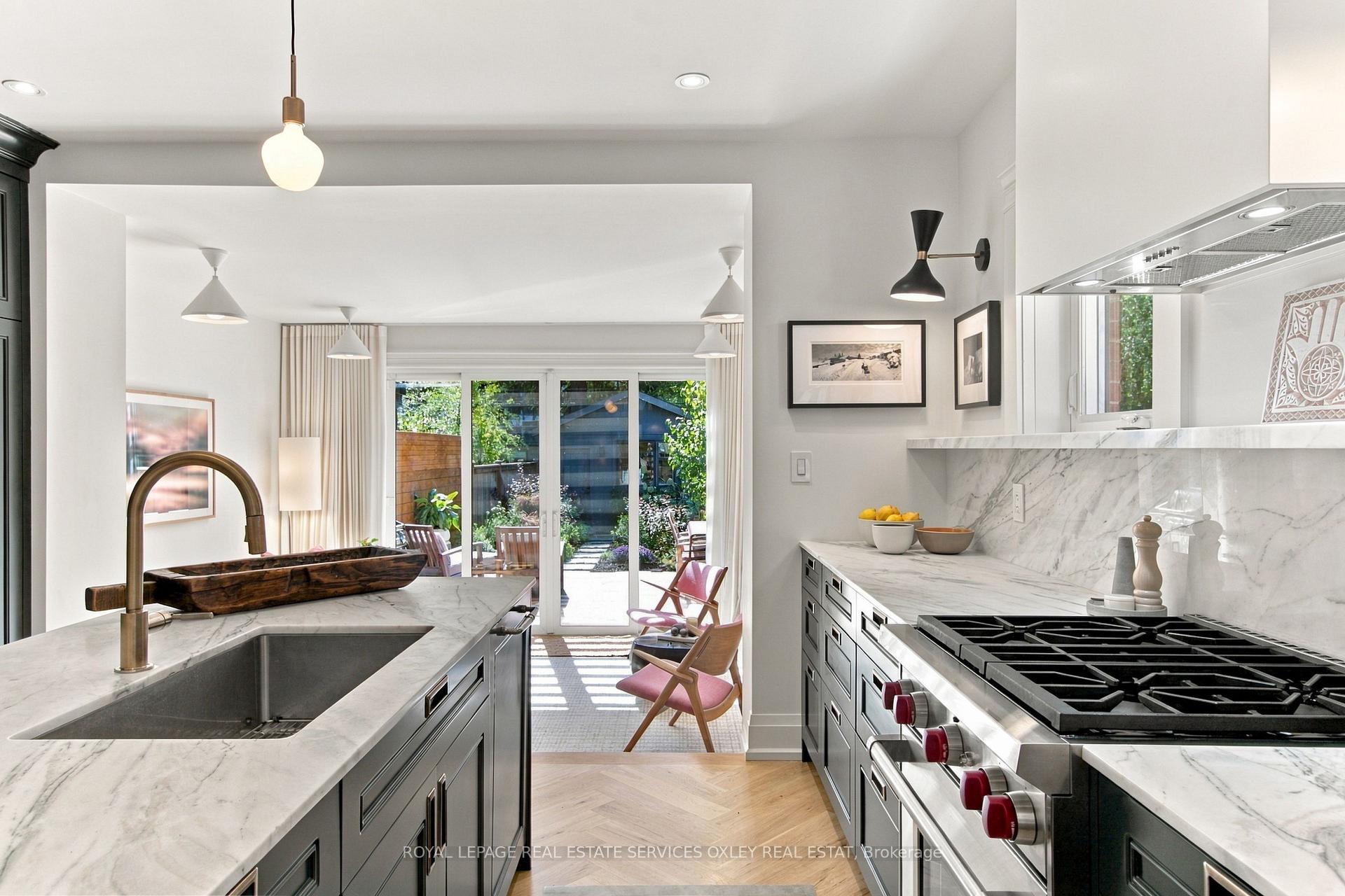Photo 14 of 113 Sherwood Avenue, Toronto, Mount Pleasant East — HOMEH