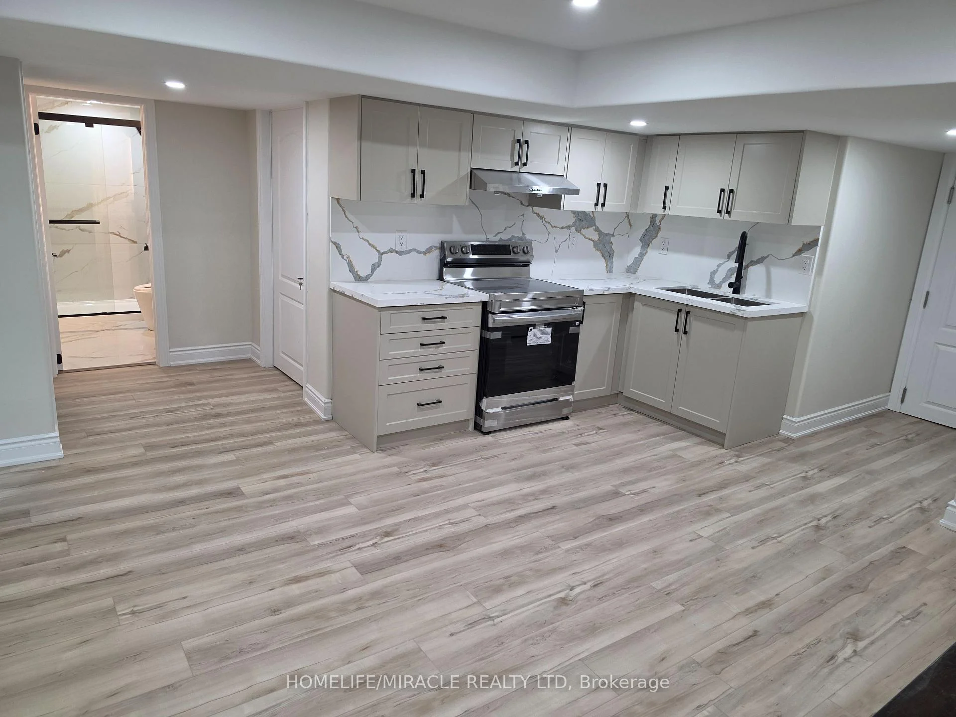Photo 5 of Unit Lower, 15 Elderberry Street, Caledon, Rural Caledon — HOMEH