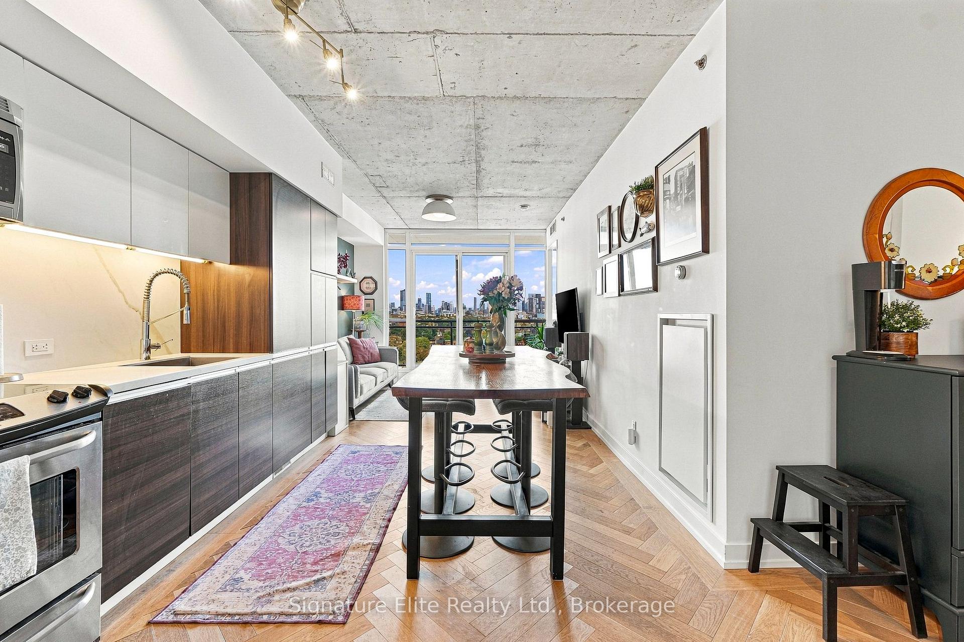 Photo 9 of Unit 1303, 20 Minowan Miikan Lane, Toronto, Little Portugal — HOMEH