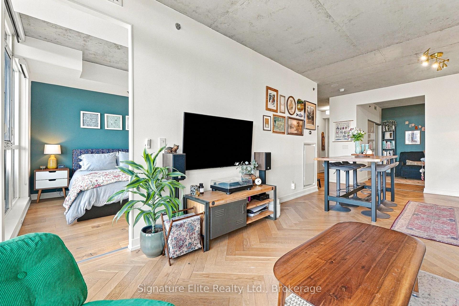 Photo 12 of Unit 1303, 20 Minowan Miikan Lane, Toronto, Little Portugal — HOMEH
