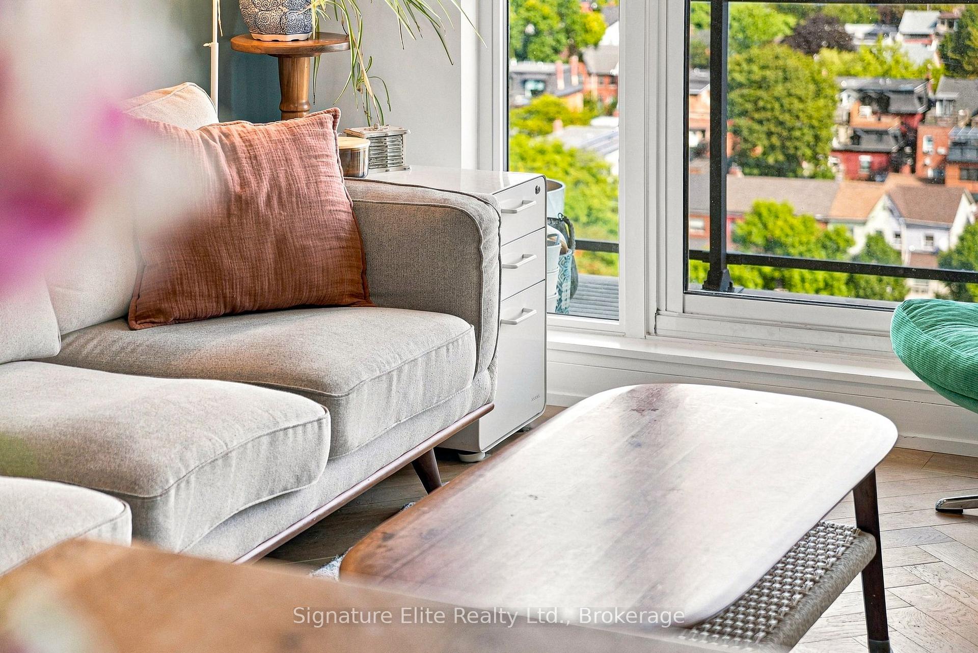 Photo 22 of Unit 1303, 20 Minowan Miikan Lane, Toronto, Little Portugal — HOMEH