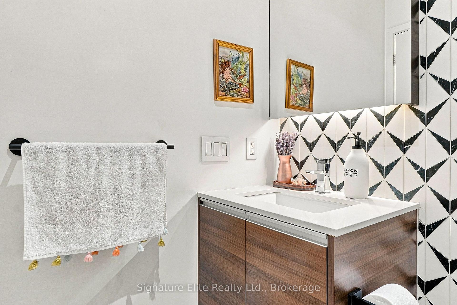 Photo 30 of Unit 1303, 20 Minowan Miikan Lane, Toronto, Little Portugal — HOMEH