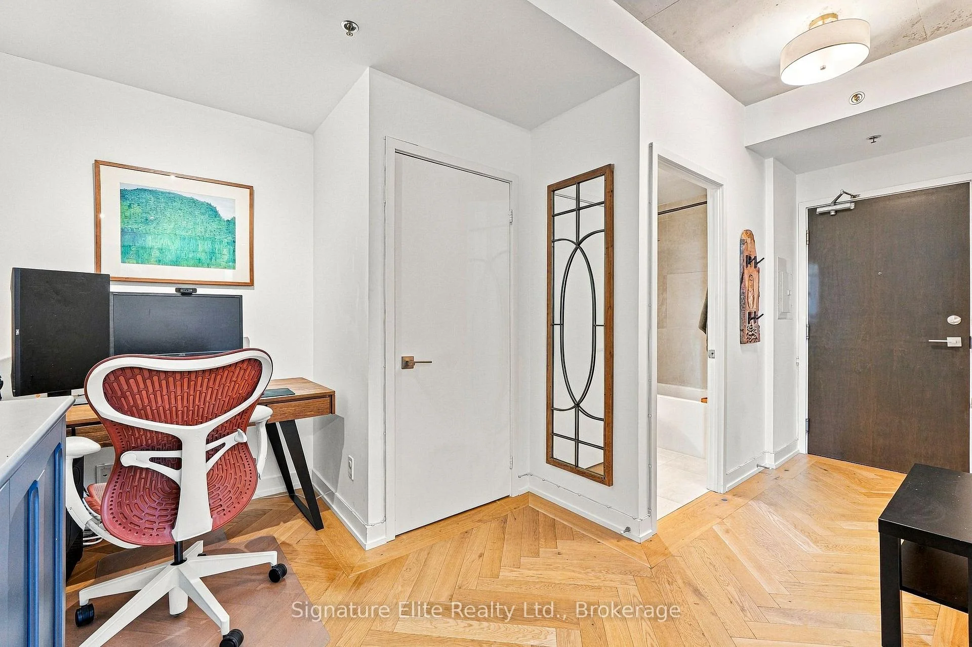 Photo 6 of Unit 1303, 20 Minowan Miikan Lane, Toronto, Little Portugal — HOMEH