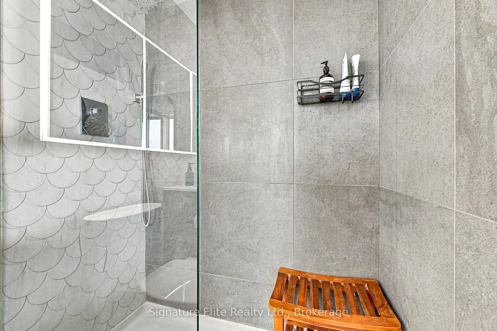 Photo 21 of Unit 1303, 20 Minowan Miikan Lane, Toronto, Little Portugal — HOMEH