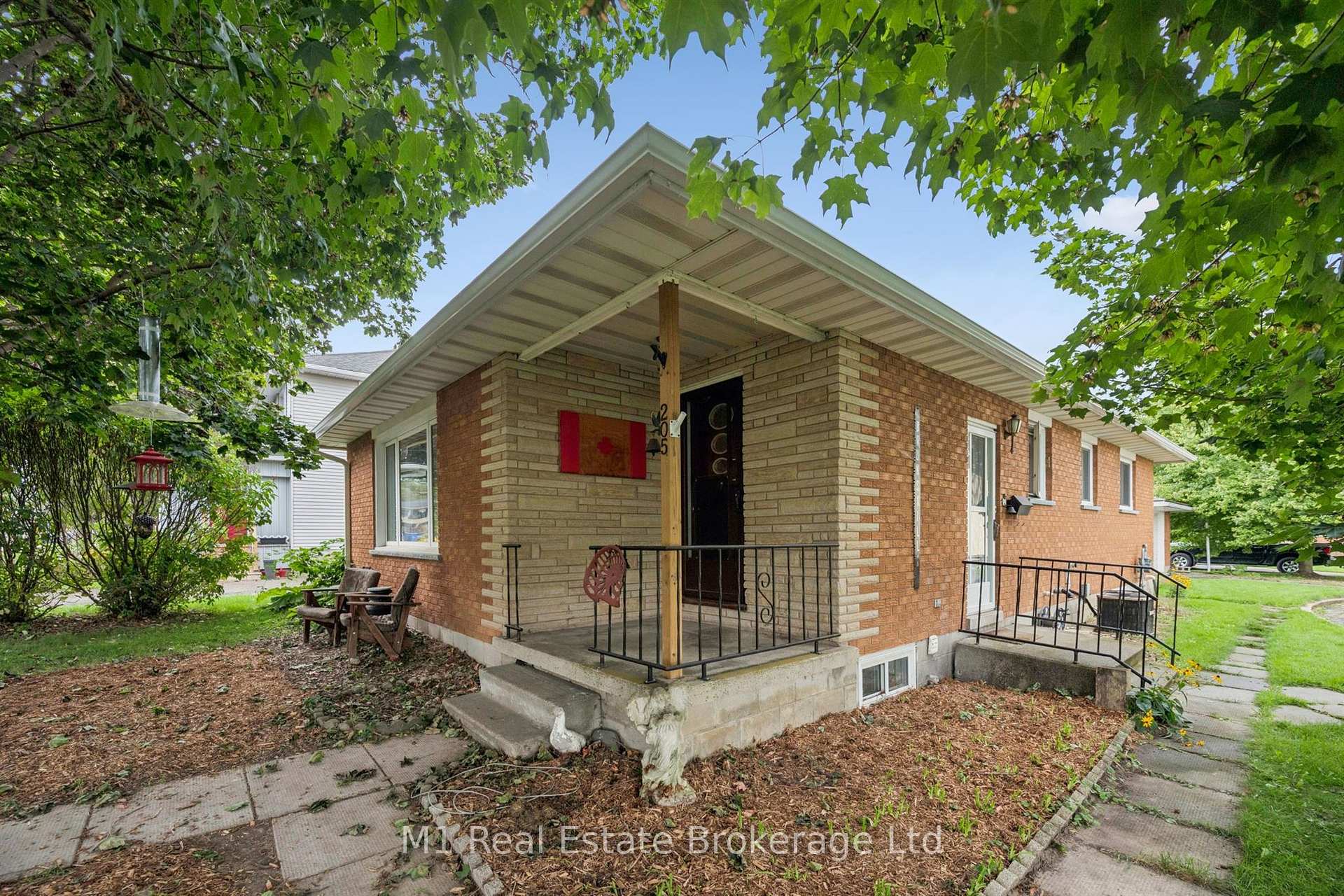 Photo 3 of 205 Albert Street, Minto — HOMEH