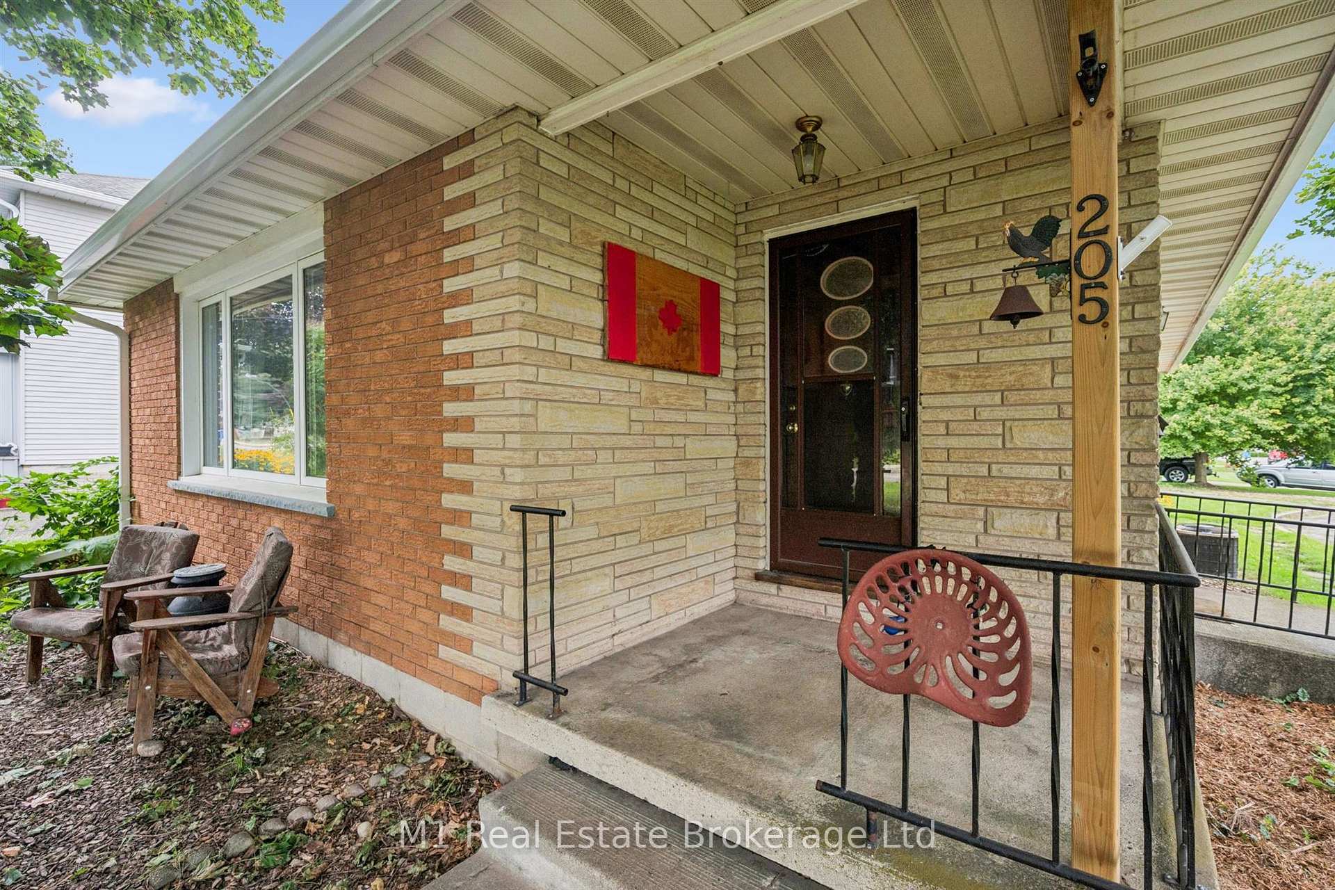Photo 5 of 205 Albert Street, Minto — HOMEH