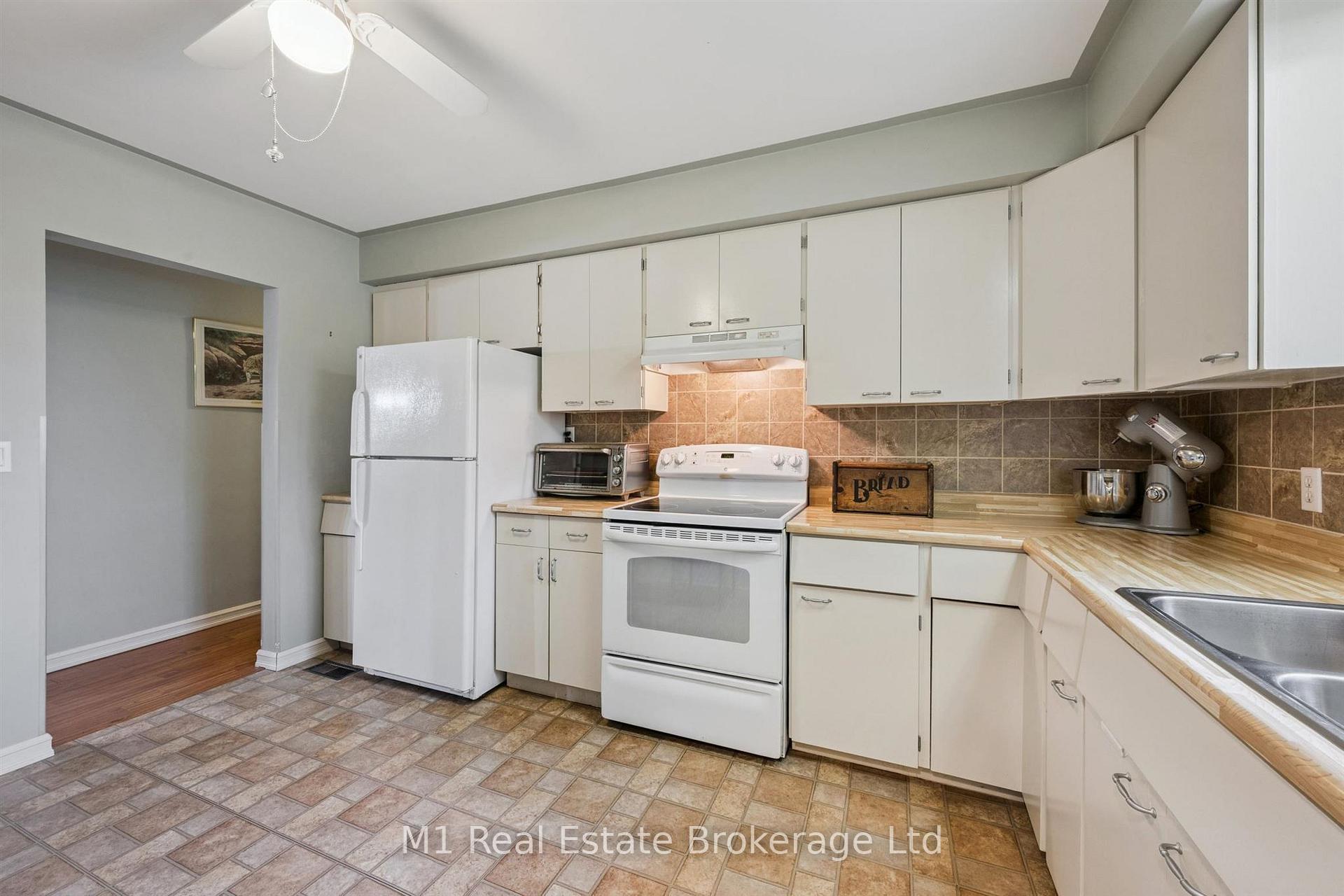 Photo 12 of 205 Albert Street, Minto — HOMEH