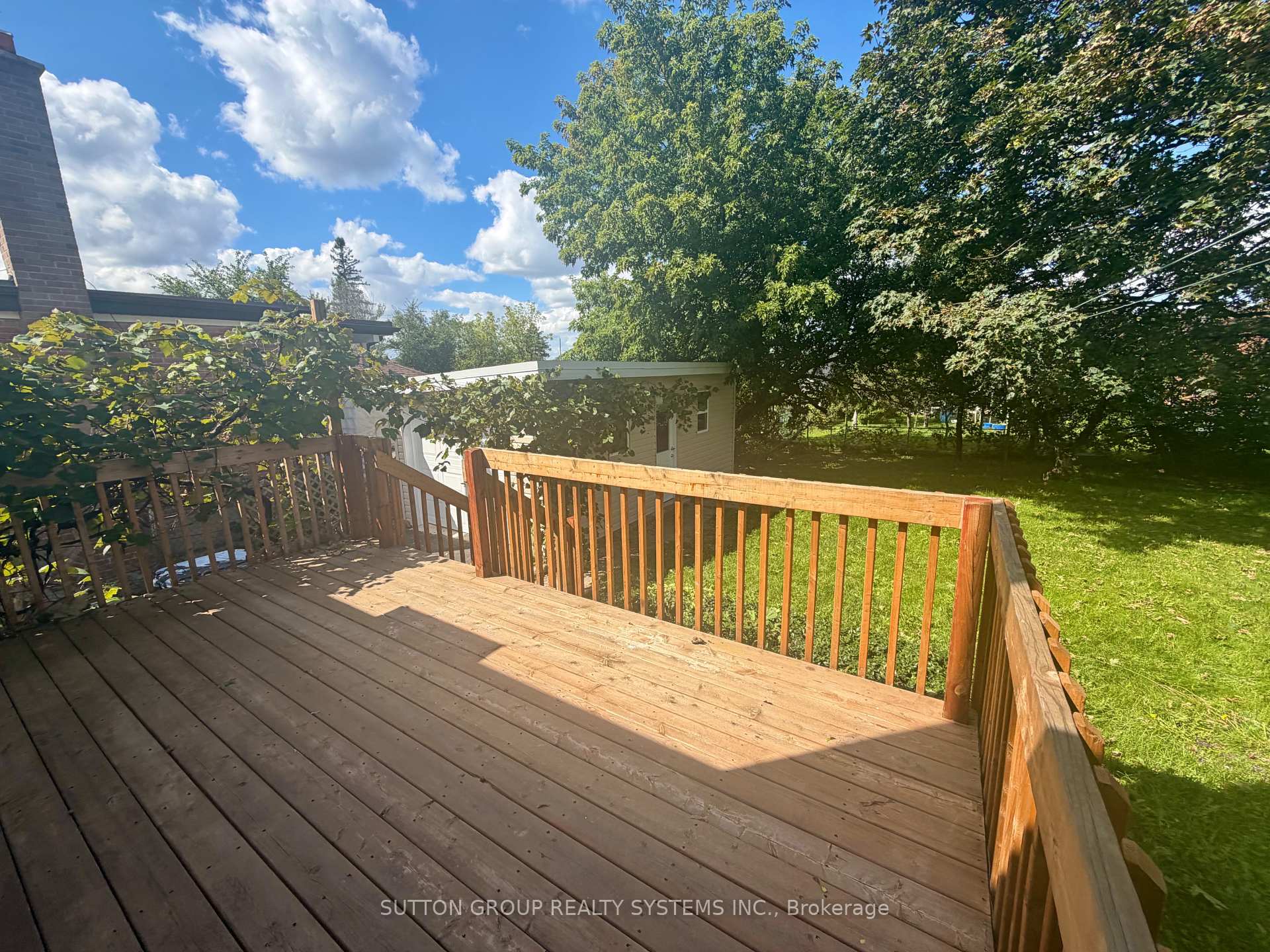 Photo 75 of 26 Compton Crescent, North York, Downsview-Roding-CFB — HOMEH