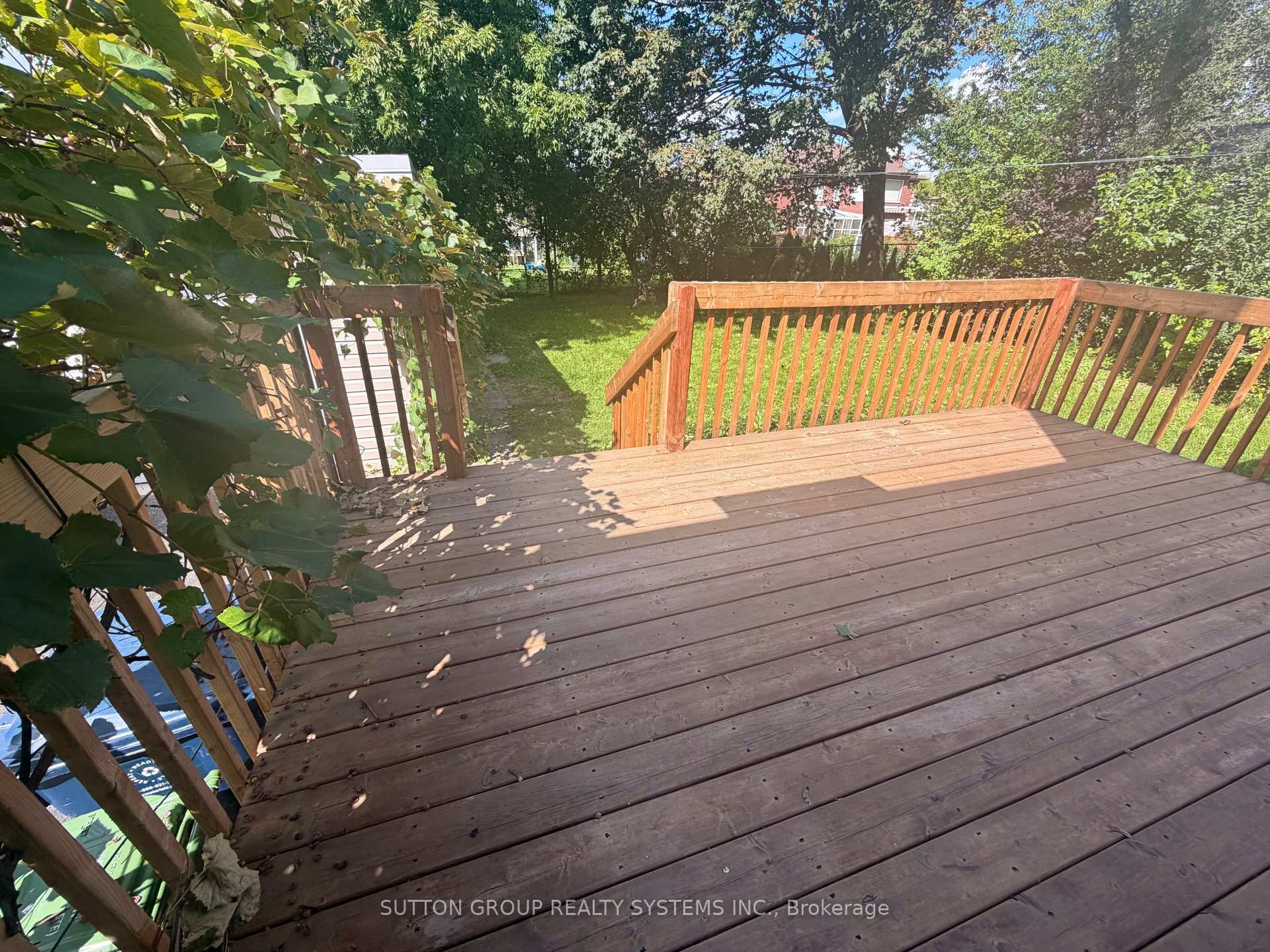Photo 76 of 26 Compton Crescent, North York, Downsview-Roding-CFB — HOMEH