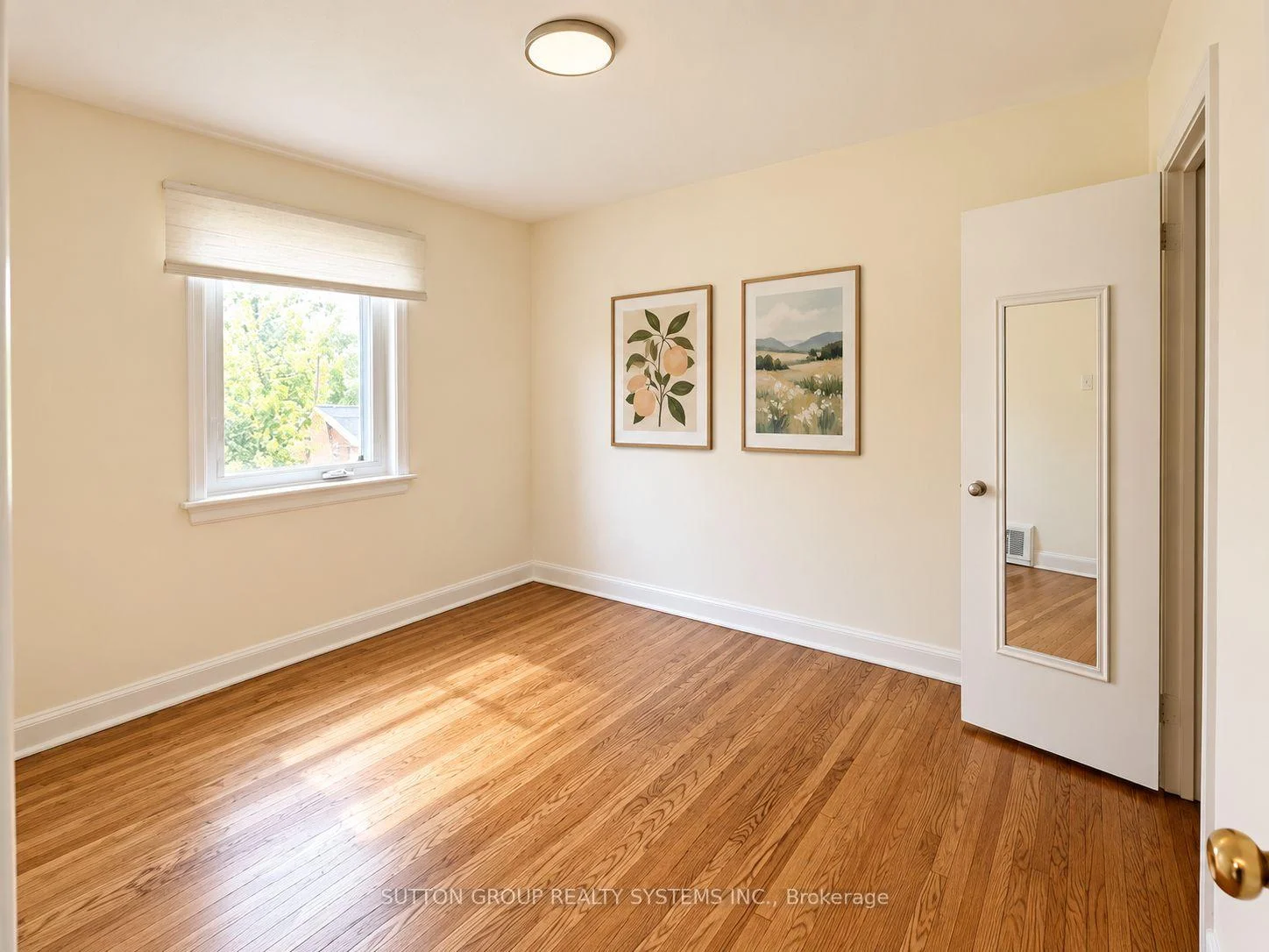 Photo 40 of 26 Compton Crescent, North York, Downsview-Roding-CFB — HOMEH