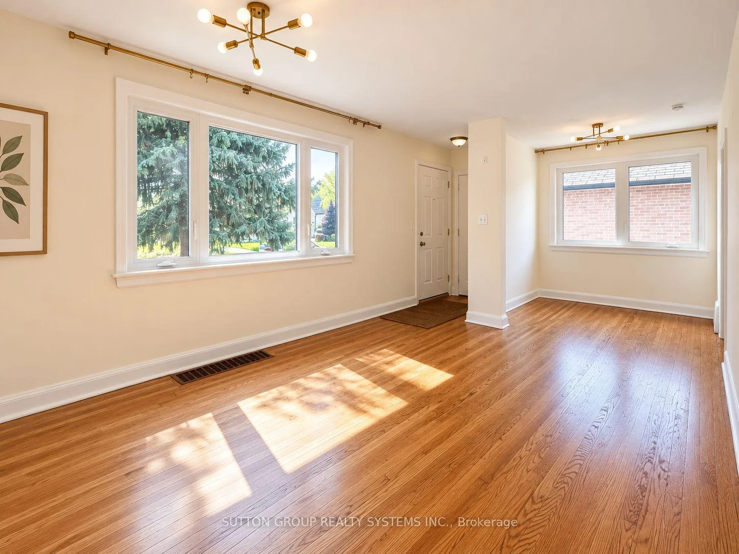 Photo 43 of 26 Compton Crescent, North York, Downsview-Roding-CFB — HOMEH