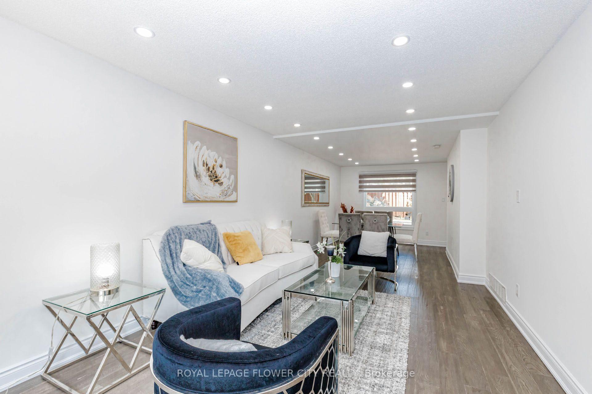 Photo 6 of 1530 Somergrove Crescent, Pickering, Brock Ridge — HOMEH