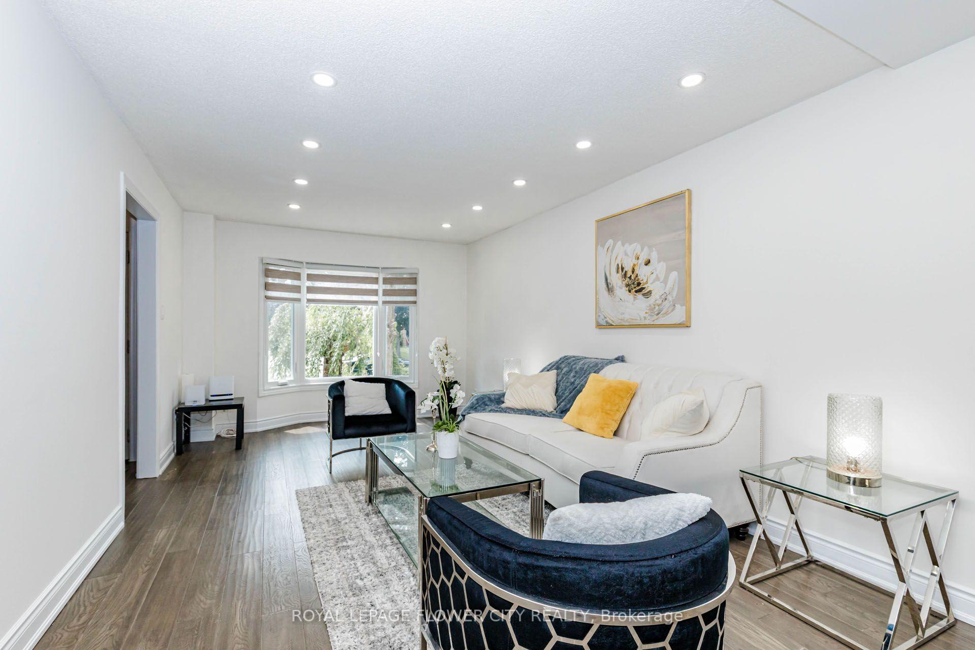Photo 7 of 1530 Somergrove Crescent, Pickering, Brock Ridge — HOMEH