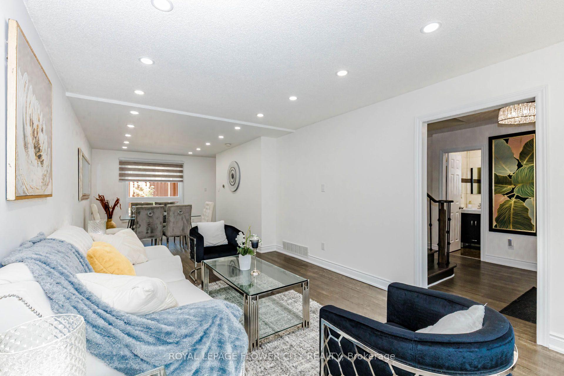 Photo 9 of 1530 Somergrove Crescent, Pickering, Brock Ridge — HOMEH