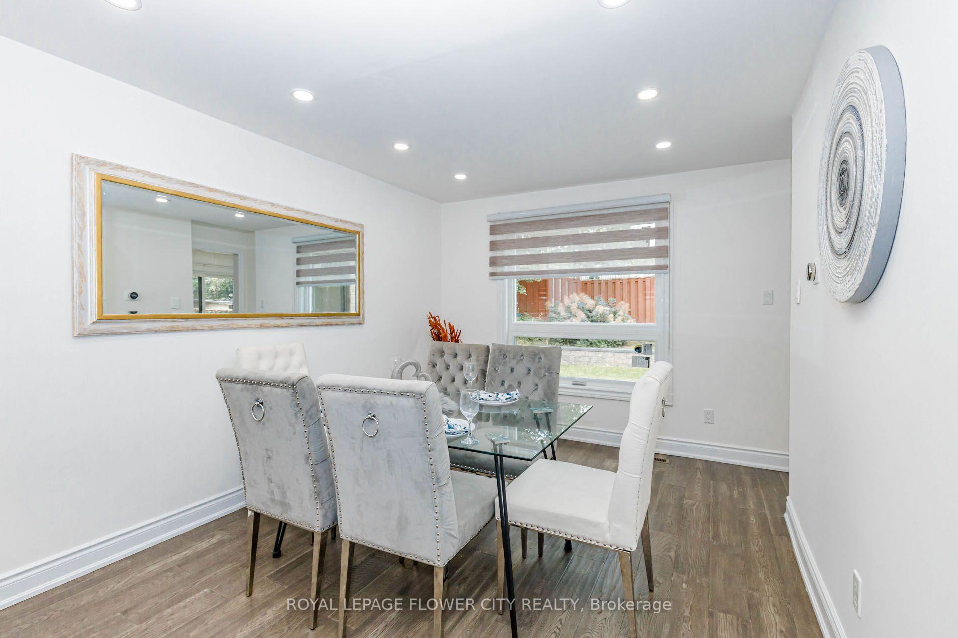 Photo 10 of 1530 Somergrove Crescent, Pickering, Brock Ridge — HOMEH