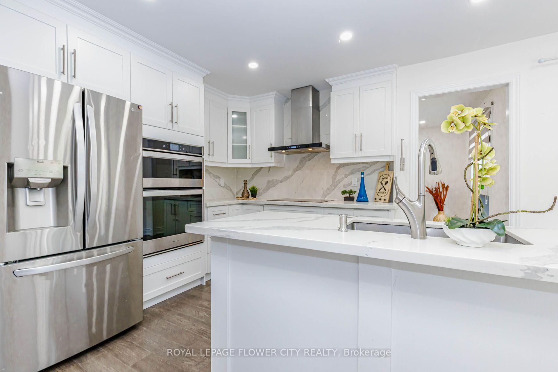 Photo 14 of 1530 Somergrove Crescent, Pickering, Brock Ridge — HOMEH