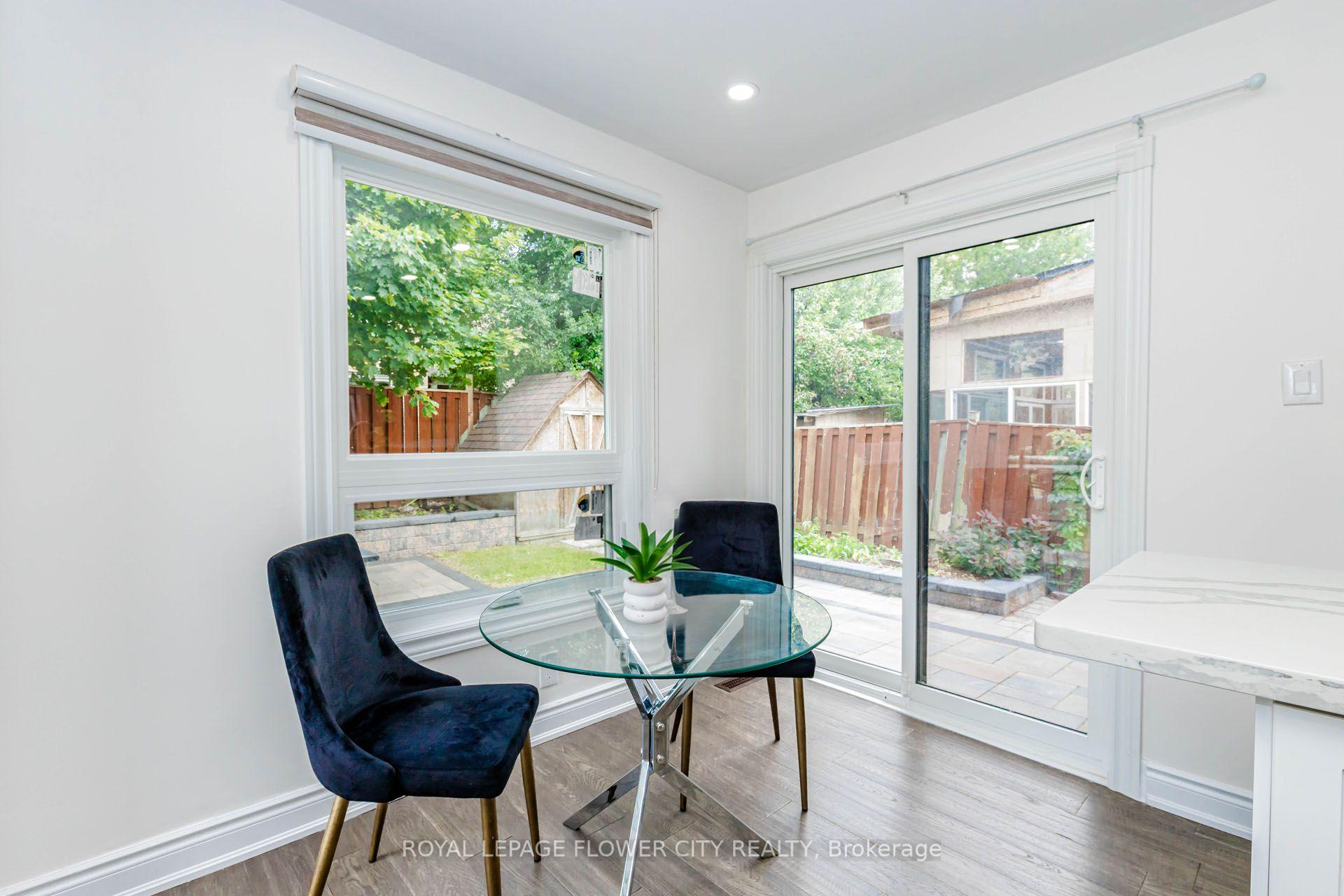 Photo 16 of 1530 Somergrove Crescent, Pickering, Brock Ridge — HOMEH