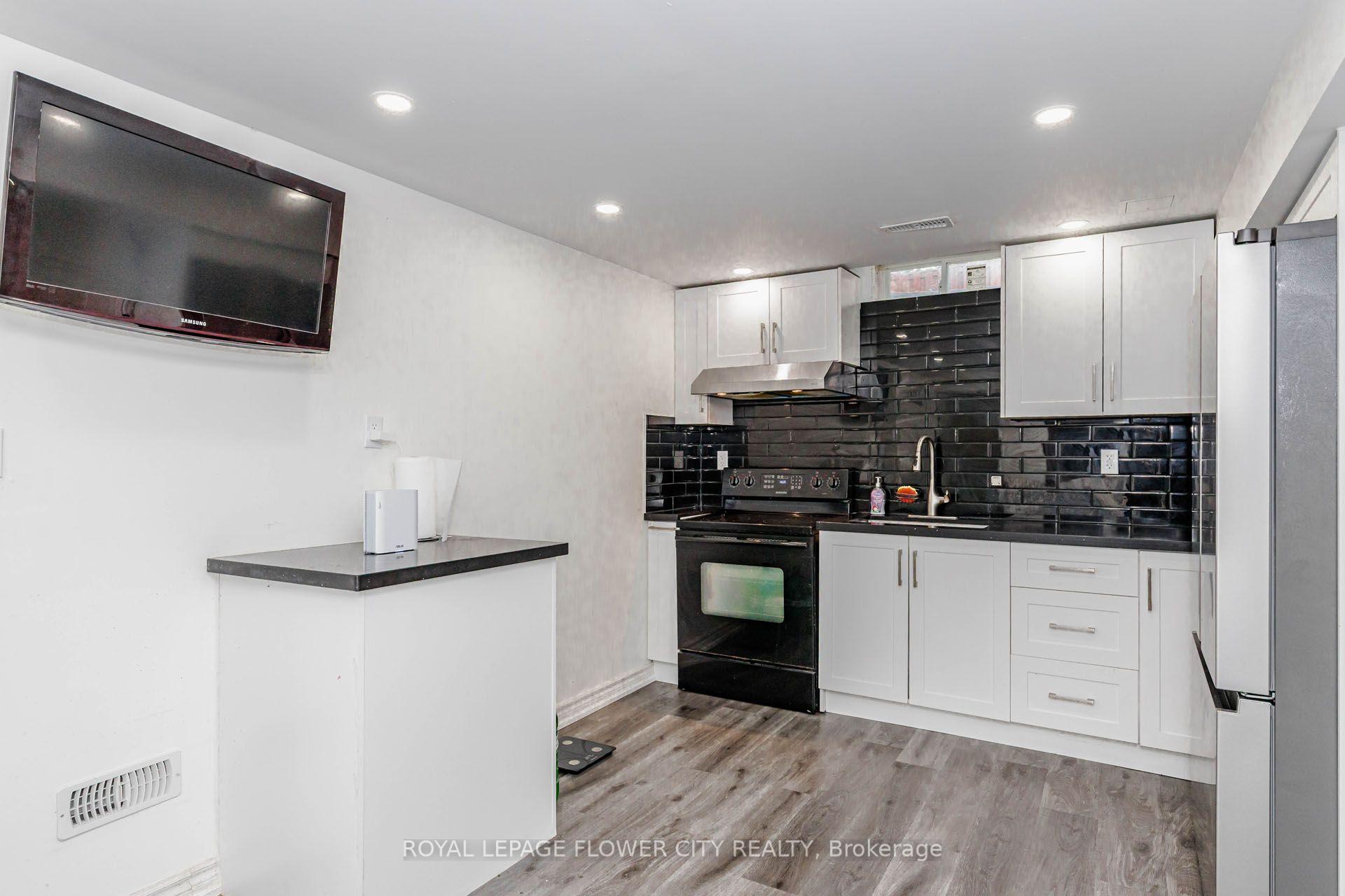 Photo 34 of 1530 Somergrove Crescent, Pickering, Brock Ridge — HOMEH