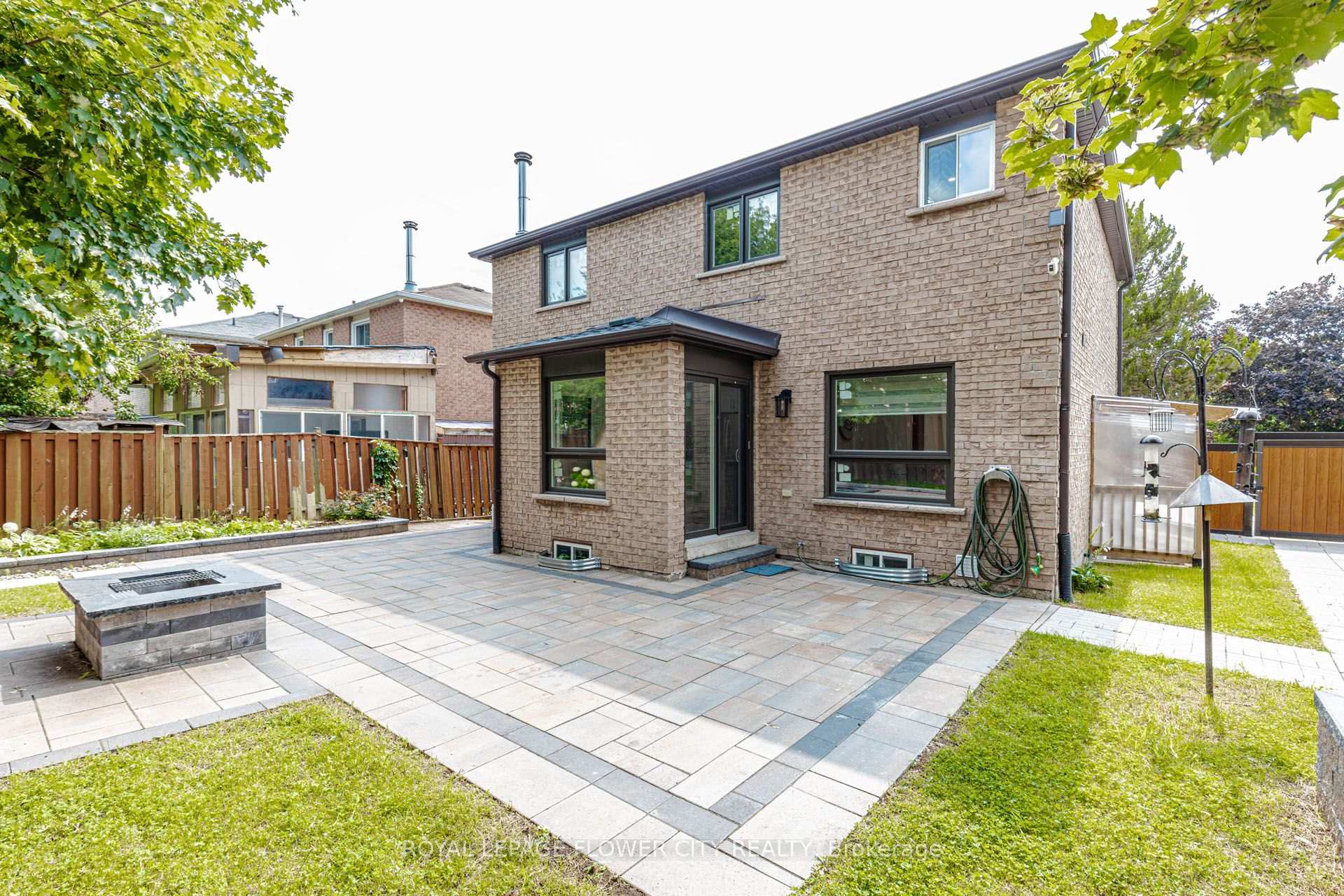 Photo 41 of 1530 Somergrove Crescent, Pickering, Brock Ridge — HOMEH
