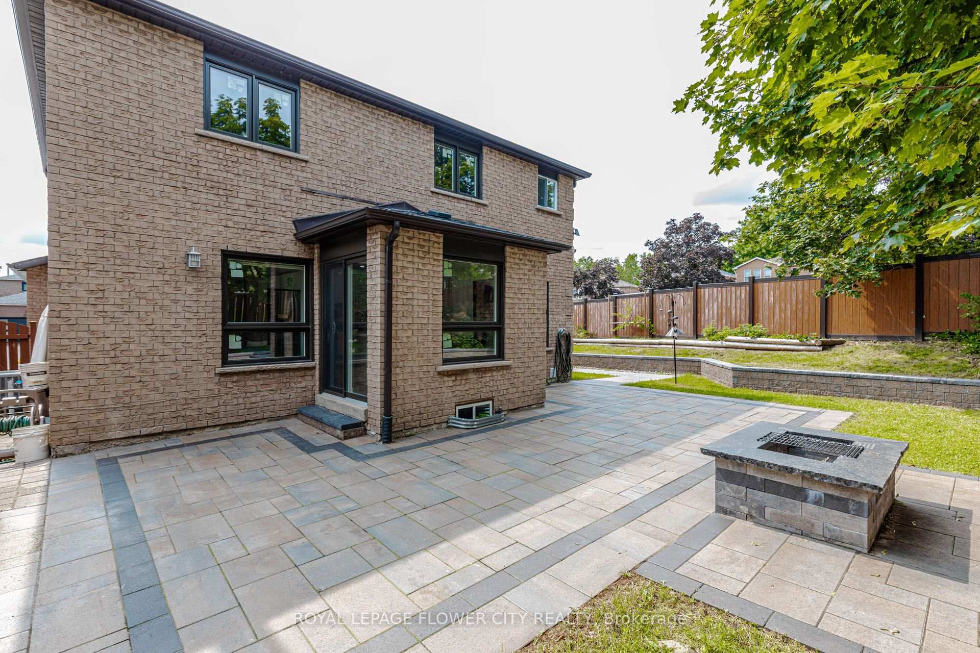 Photo 43 of 1530 Somergrove Crescent, Pickering, Brock Ridge — HOMEH