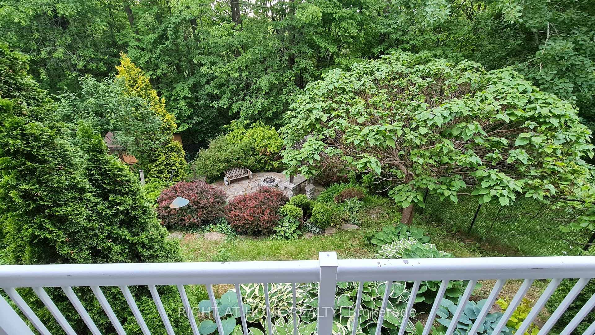 Photo 33 of Unit 2, 172 Lena Crescent, Cambridge, Greenway-Chaplin — HOMEH