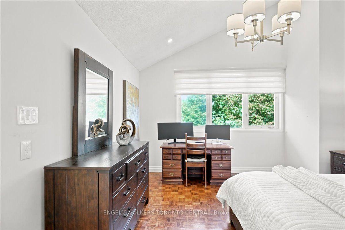 Photo 23 of Unit TH18, 100 Arbors Lane, Vaughan, West Woodbridge — HOMEH