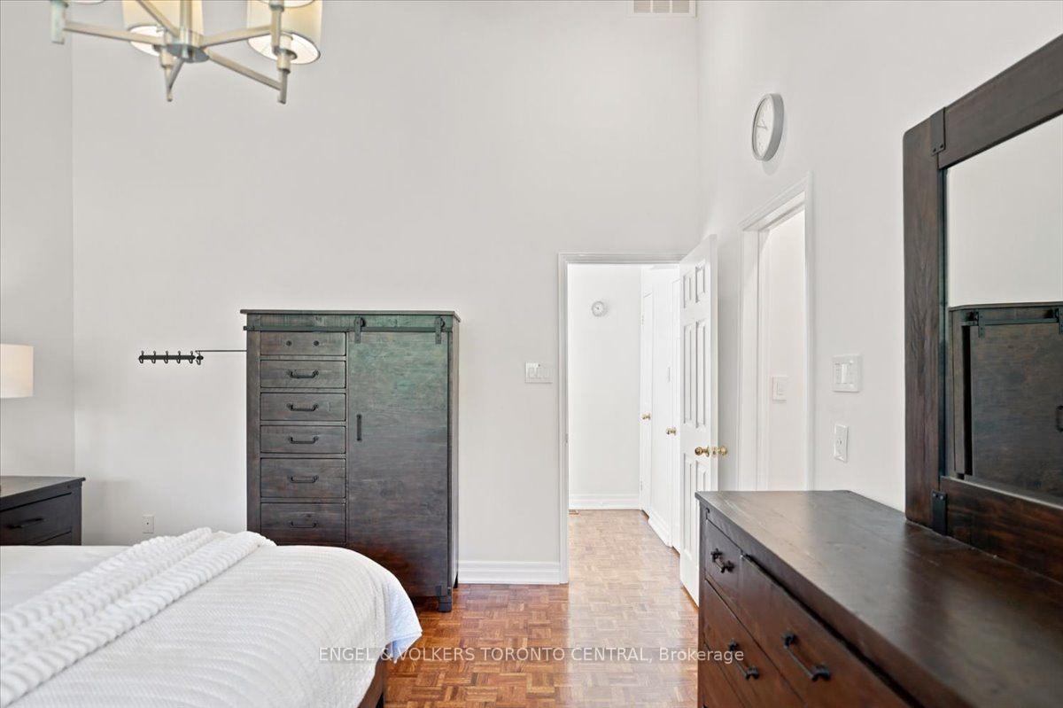 Photo 25 of Unit TH18, 100 Arbors Lane, Vaughan, West Woodbridge — HOMEH