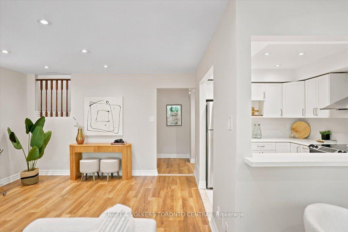 Photo 28 of Unit TH18, 100 Arbors Lane, Vaughan, West Woodbridge — HOMEH