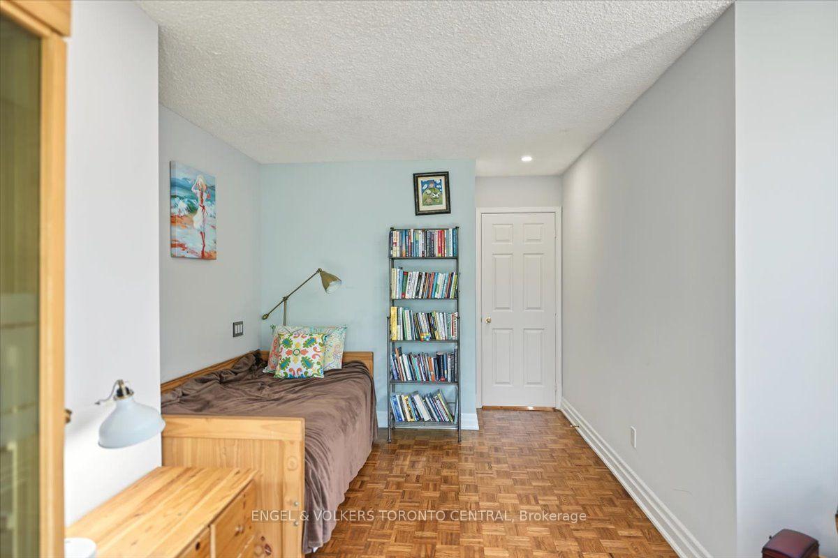 Photo 36 of Unit TH18, 100 Arbors Lane, Vaughan, West Woodbridge — HOMEH