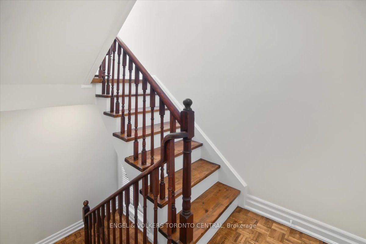 Photo 48 of Unit TH18, 100 Arbors Lane, Vaughan, West Woodbridge — HOMEH