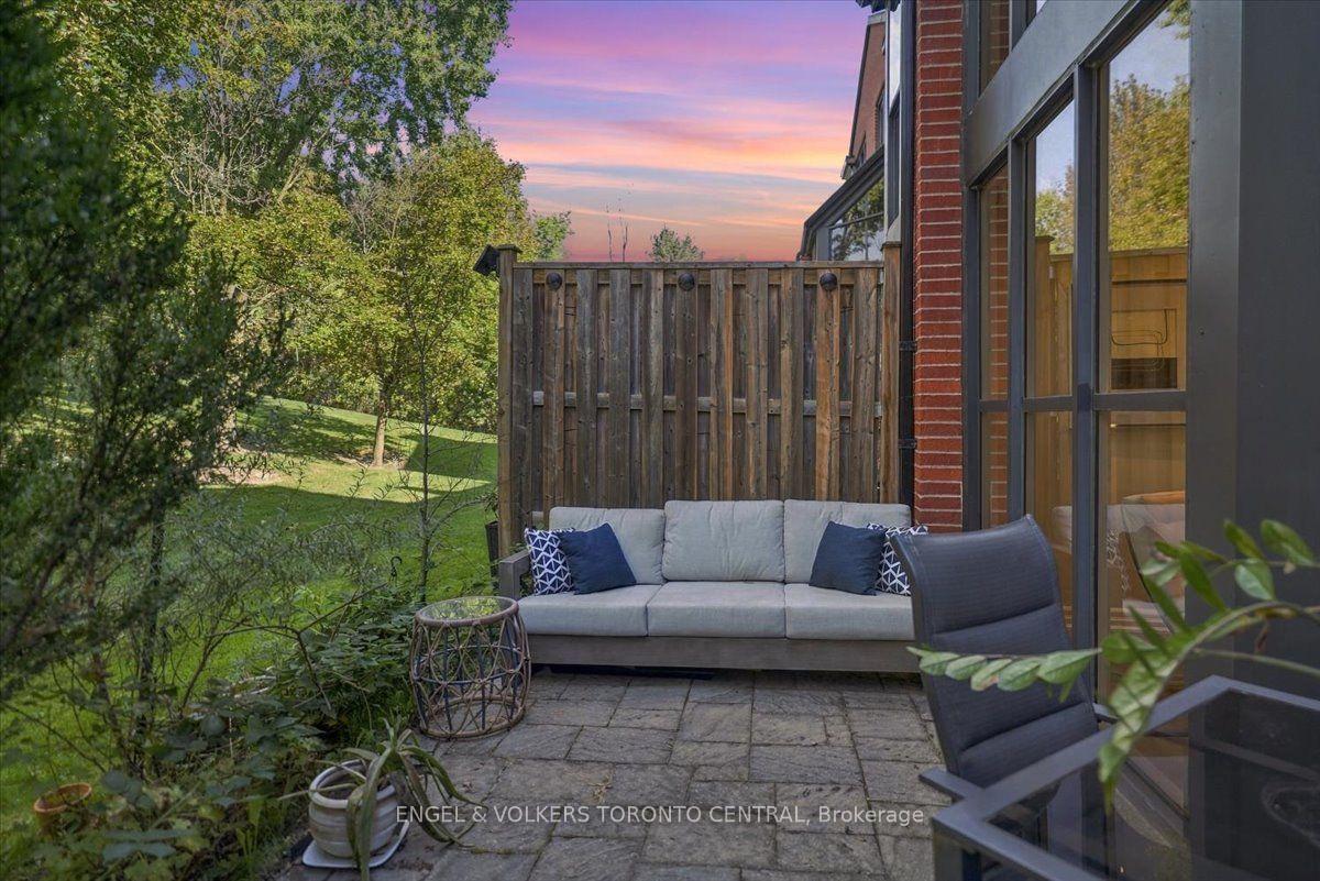Photo 57 of Unit TH18, 100 Arbors Lane, Vaughan, West Woodbridge — HOMEH
