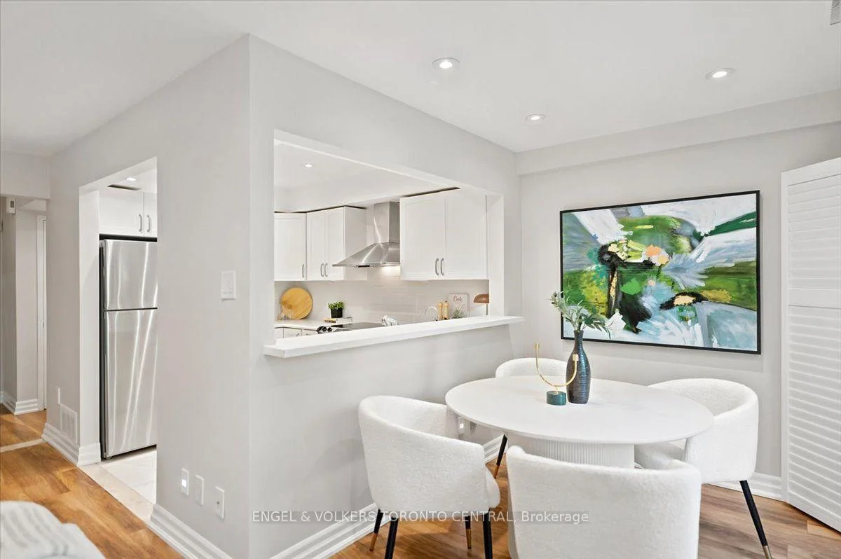 Photo 16 of Unit TH18, 100 Arbors Lane, Vaughan, West Woodbridge — HOMEH