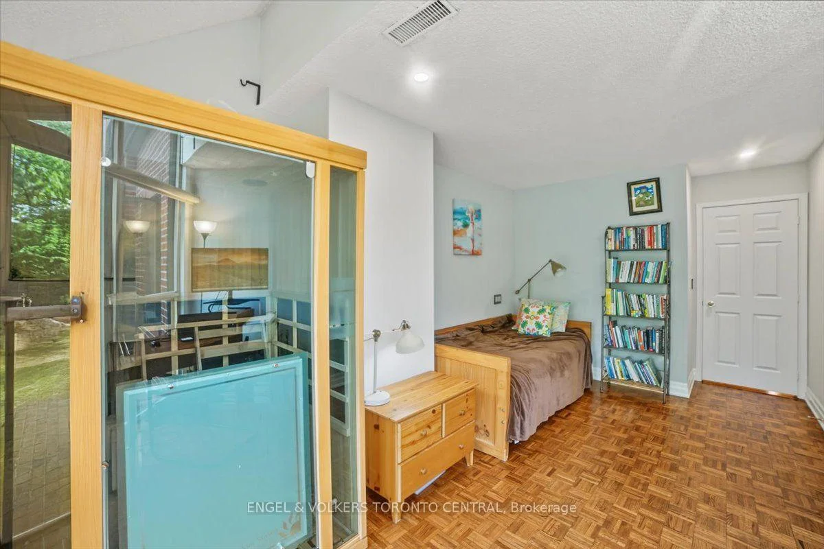 Photo 43 of Unit TH18, 100 Arbors Lane, Vaughan, West Woodbridge — HOMEH