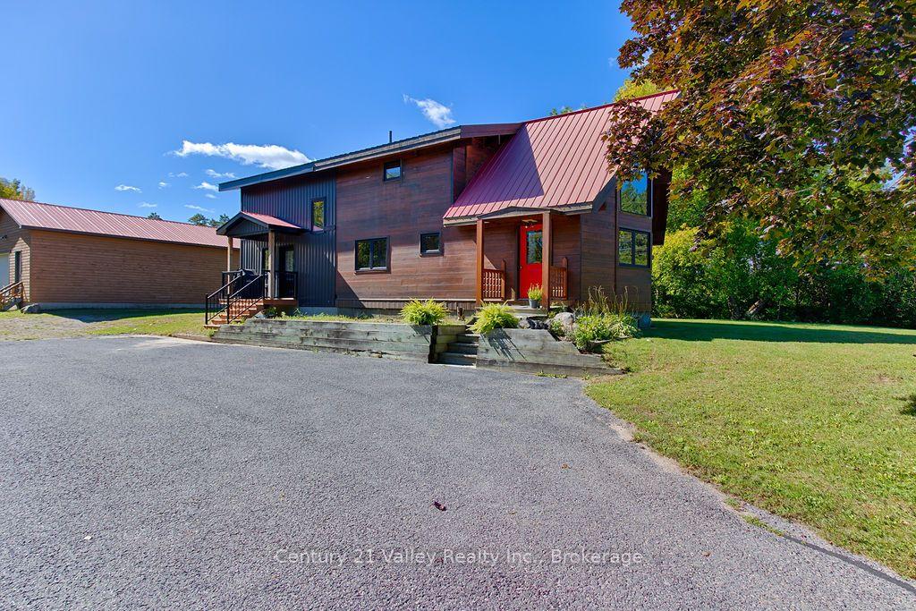 Photo 2 of 7969 60 Highway, Bonnechere Valley, Eganville/Bonnechere Twp — HOMEH